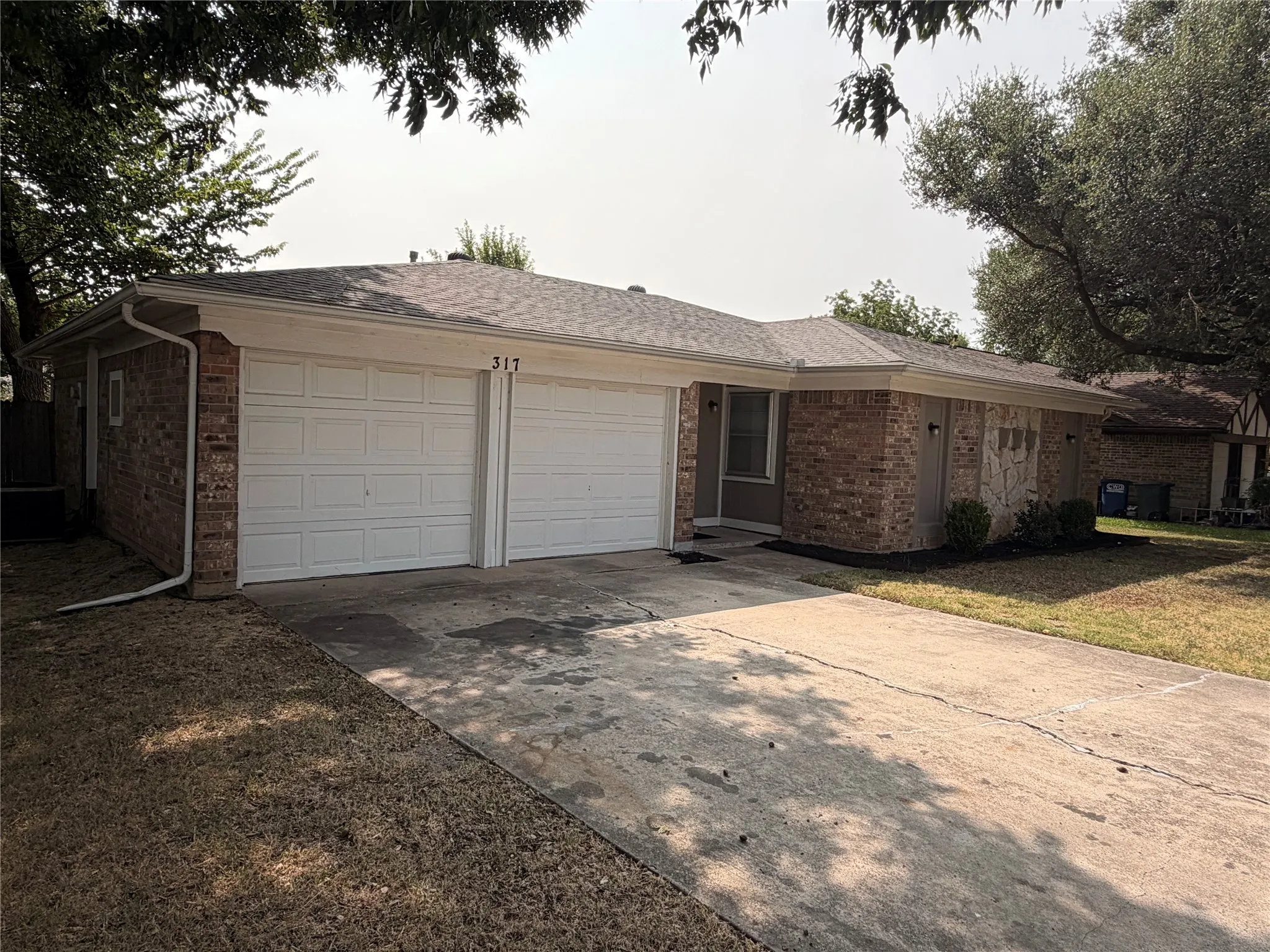 Single Family Residence For Rent in Tarrant County , 317 Apache Trail, Keller, Texas 76248, 3 Bedroom, 2 Bathroom, 2 Garage spaces, 1,376 Sqft, built in 1978, mls#21351458, Real Estate Agent in Keller, Homes For Rent in Tarrant county, Homes For Rent in Keller, Realtor in Keller Texas, Real Estate Brokerage Independent Realty Texas, Luminita Cordes Realtor