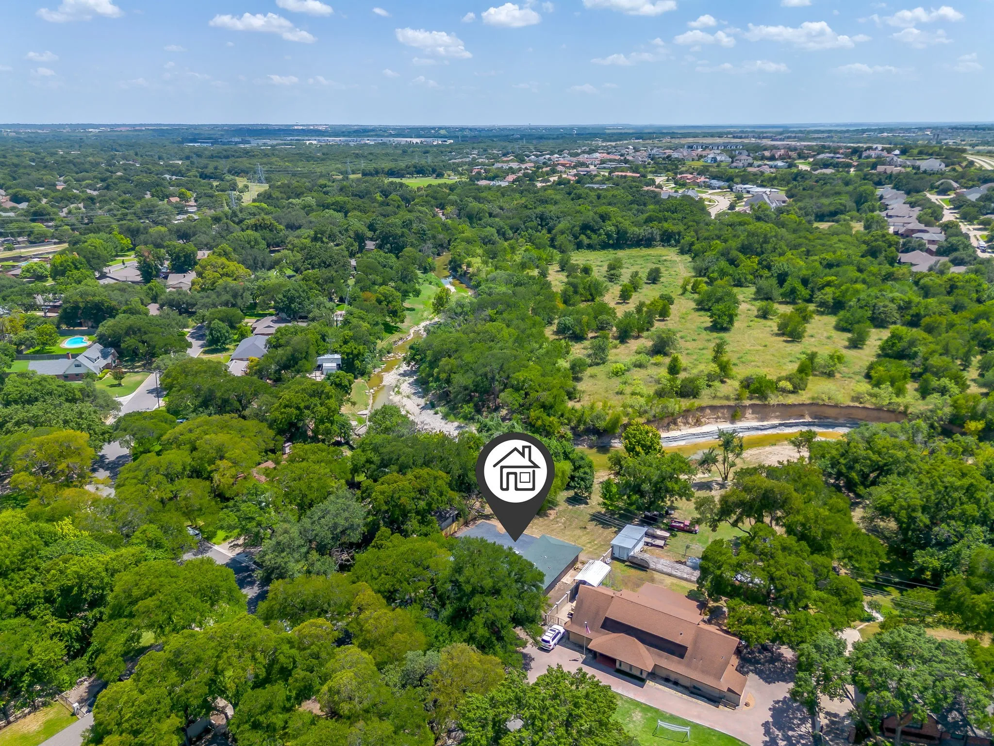 Single Family Residence For Sale in Tarrant County , 8613 Marys Creek Drive, Benbrook, Texas 76116, 3 Bedroom, 3 Bathroom, 2 Garage spaces, 2,198 Sqft, built in 1967, Price $499,000, mls#21351418, Real Estate Agent in Benbrook, Homes For Sale in Tarrant county, Homes For Sale in Benbrook, Realtor in Benbrook Texas, Real Estate Brokerage Independent Realty Texas, Luminita Cordes Realtor