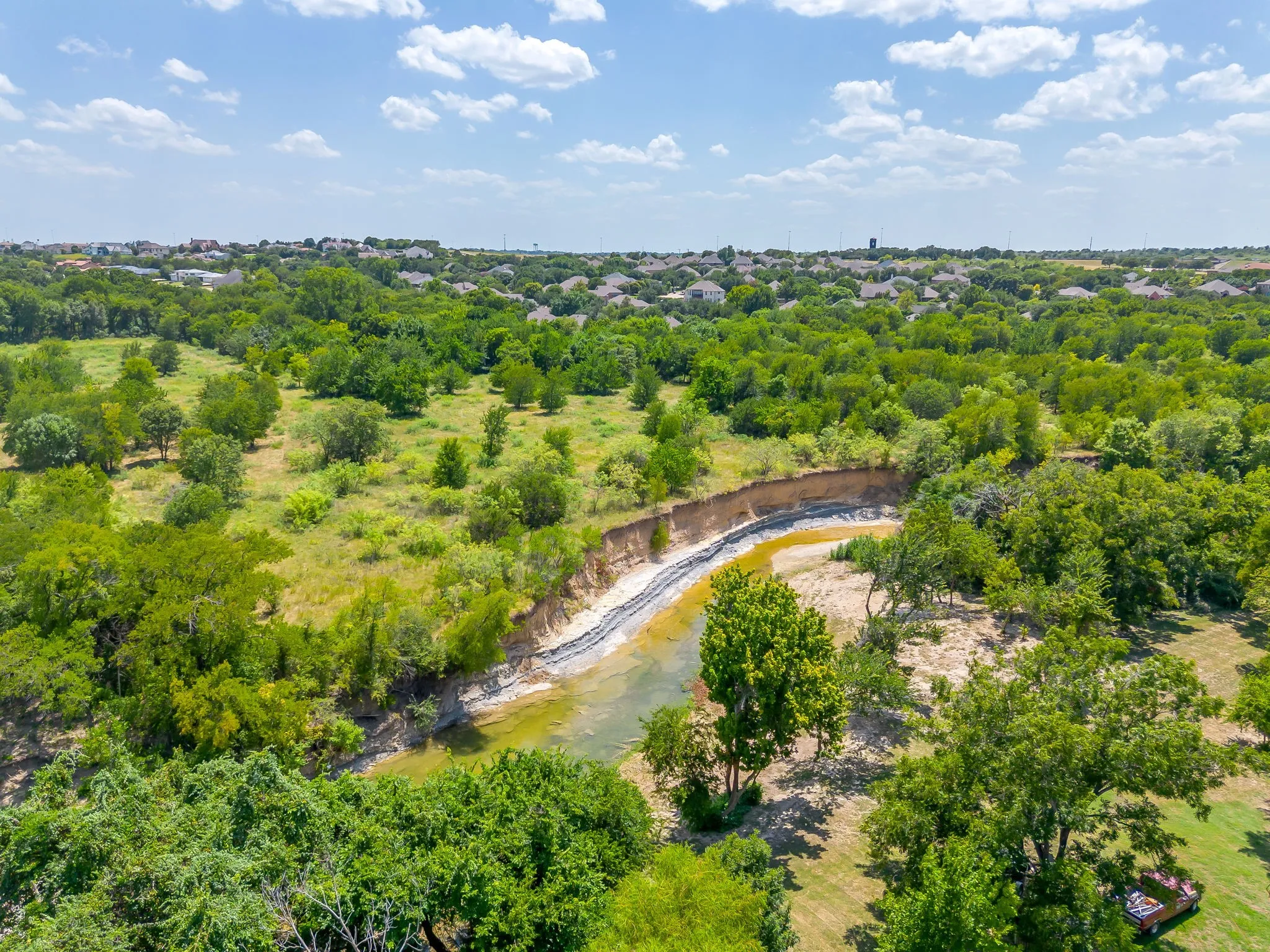 Single Family Residence For Sale in Tarrant County , 8613 Marys Creek Drive, Benbrook, Texas 76116, 3 Bedroom, 3 Bathroom, 2 Garage spaces, 2,198 Sqft, built in 1967, Price $499,000, mls#21351418, Real Estate Agent in Benbrook, Homes For Sale in Tarrant county, Homes For Sale in Benbrook, Realtor in Benbrook Texas, Real Estate Brokerage Independent Realty Texas, Luminita Cordes Realtor