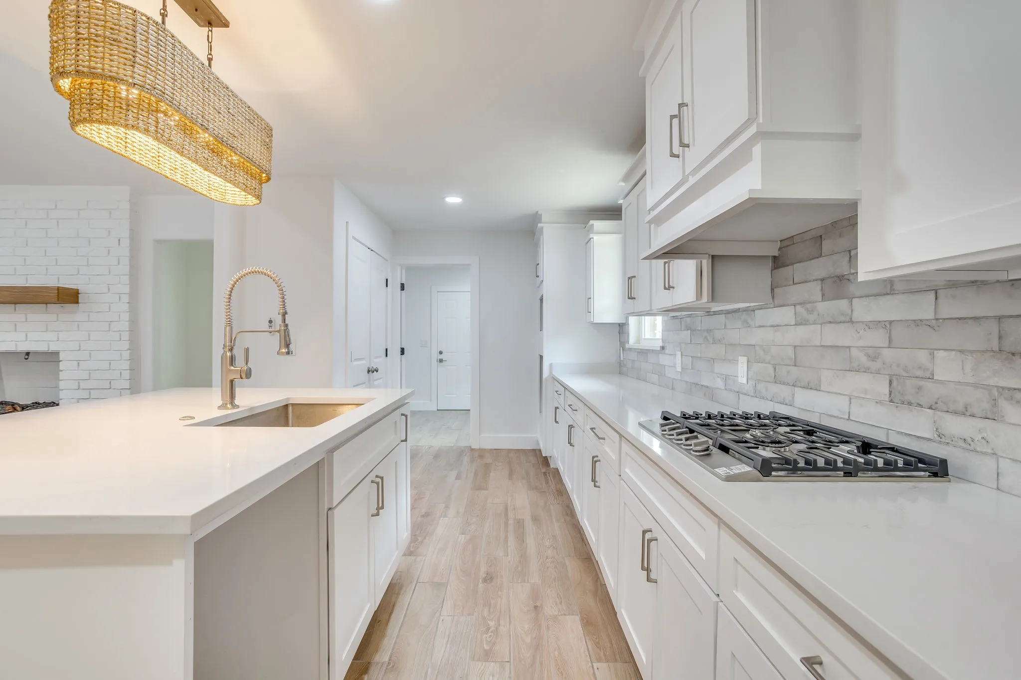 Single Family Residence For Sale in Tarrant County , 8613 Marys Creek Drive, Benbrook, Texas 76116, 3 Bedroom, 3 Bathroom, 2 Garage spaces, 2,198 Sqft, built in 1967, Price $499,000, mls#21351418, Real Estate Agent in Benbrook, Homes For Sale in Tarrant county, Homes For Sale in Benbrook, Realtor in Benbrook Texas, Real Estate Brokerage Independent Realty Texas, Luminita Cordes Realtor