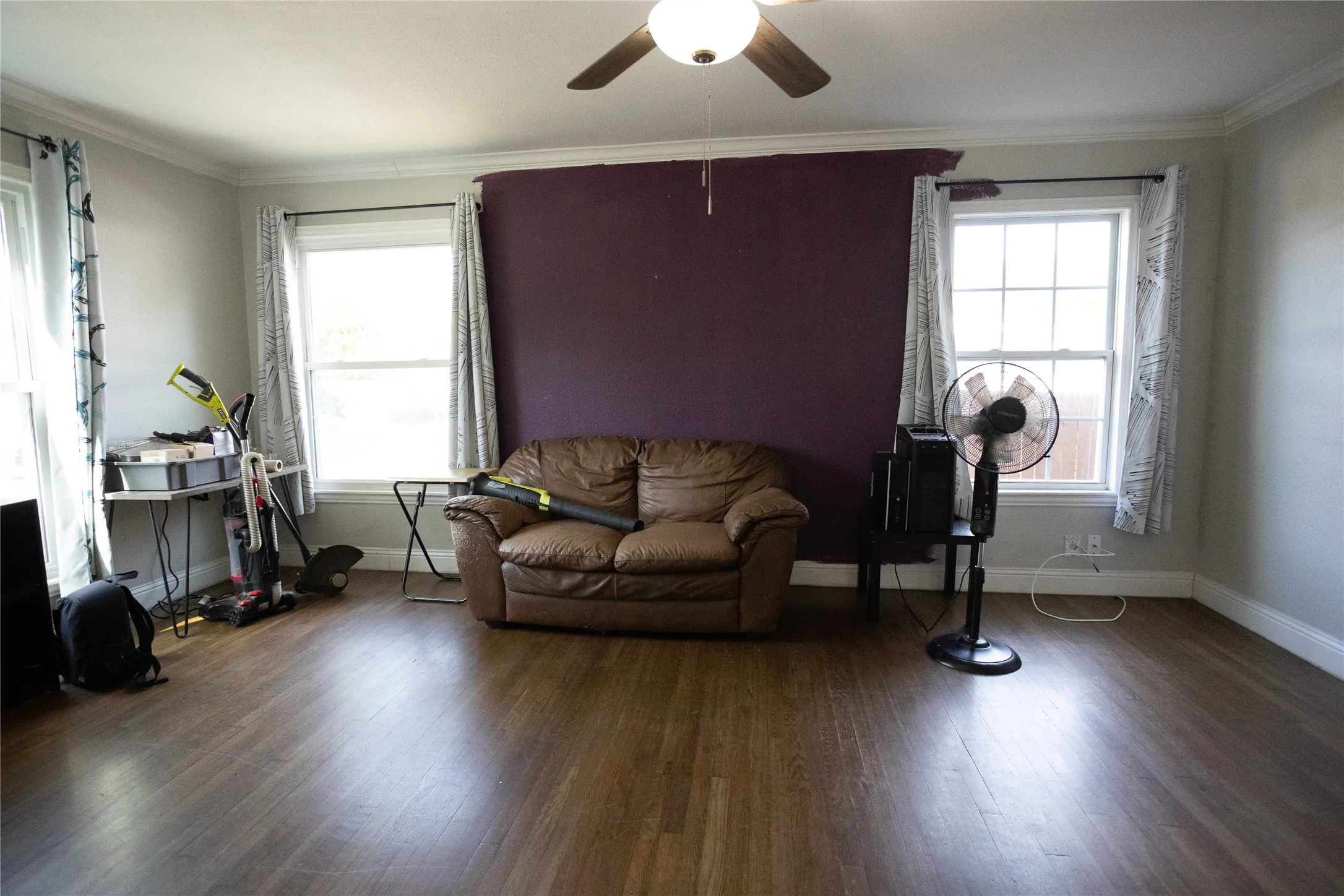 Single Family Residence For Sale in Tarrant County , 2121 San Jose, Fort Worth, Texas 76112, 3 Bedroom, 2 Bathroom, Garage spaces, 1,231 Sqft, built in 1951, mls#21351430, Real Estate Agent in Fort Worth, Homes For Sale in Tarrant county, Homes For Sale in Fort Worth, Realtor in Fort Worth Texas, Real Estate Brokerage Independent Realty Texas, Luminita Cordes Realtor