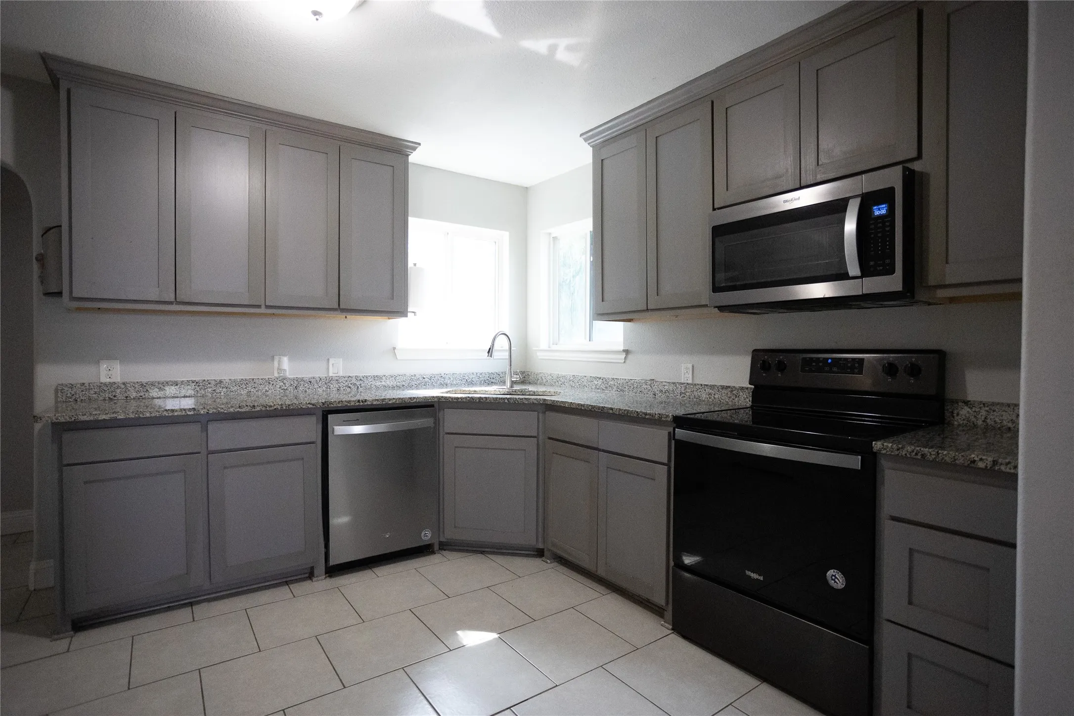 Single Family Residence For Sale in Tarrant County , 2121 San Jose, Fort Worth, Texas 76112, 3 Bedroom, 2 Bathroom, Garage spaces, 1,231 Sqft, built in 1951, mls#21351430, Real Estate Agent in Fort Worth, Homes For Sale in Tarrant county, Homes For Sale in Fort Worth, Realtor in Fort Worth Texas, Real Estate Brokerage Independent Realty Texas, Luminita Cordes Realtor