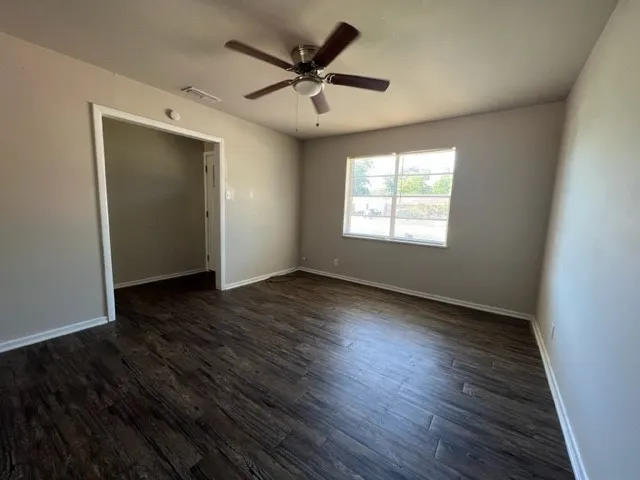 Single Family Residence For Rent in Taylor County , 2333 Marsalis Drive, Abilene, Texas 79603, 3 Bedroom, 2 Bathroom, 1 Garage spaces, 1,336 Sqft, built in 1961, mls#21351468, Real Estate Agent in Abilene, Homes For Rent in Taylor county, Homes For Rent in Abilene, Realtor in Abilene Texas, Real Estate Brokerage Independent Realty Texas, Luminita Cordes Realtor