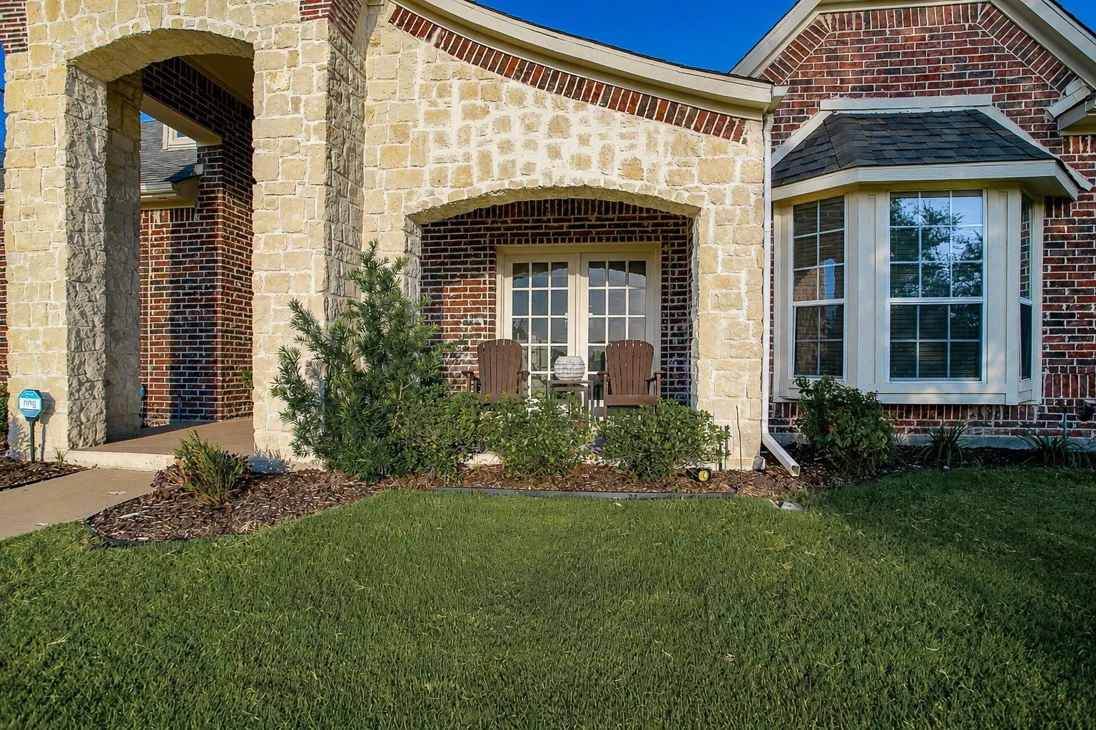Single Family Residence For Sale in Rockwall County , 285 Partridge Drive, Mclendon Chisholm, Texas 75032, 4 Bedroom, 3 Bathroom, 3 Garage spaces, 2,780 Sqft, built in 2004, mls#21350781, Real Estate Agent in Mclendon Chisholm, Homes For Sale in Rockwall county, Homes For Sale in Mclendon Chisholm, Realtor in Mclendon Chisholm Texas, Real Estate Brokerage Independent Realty Texas, Luminita Cordes Realtor