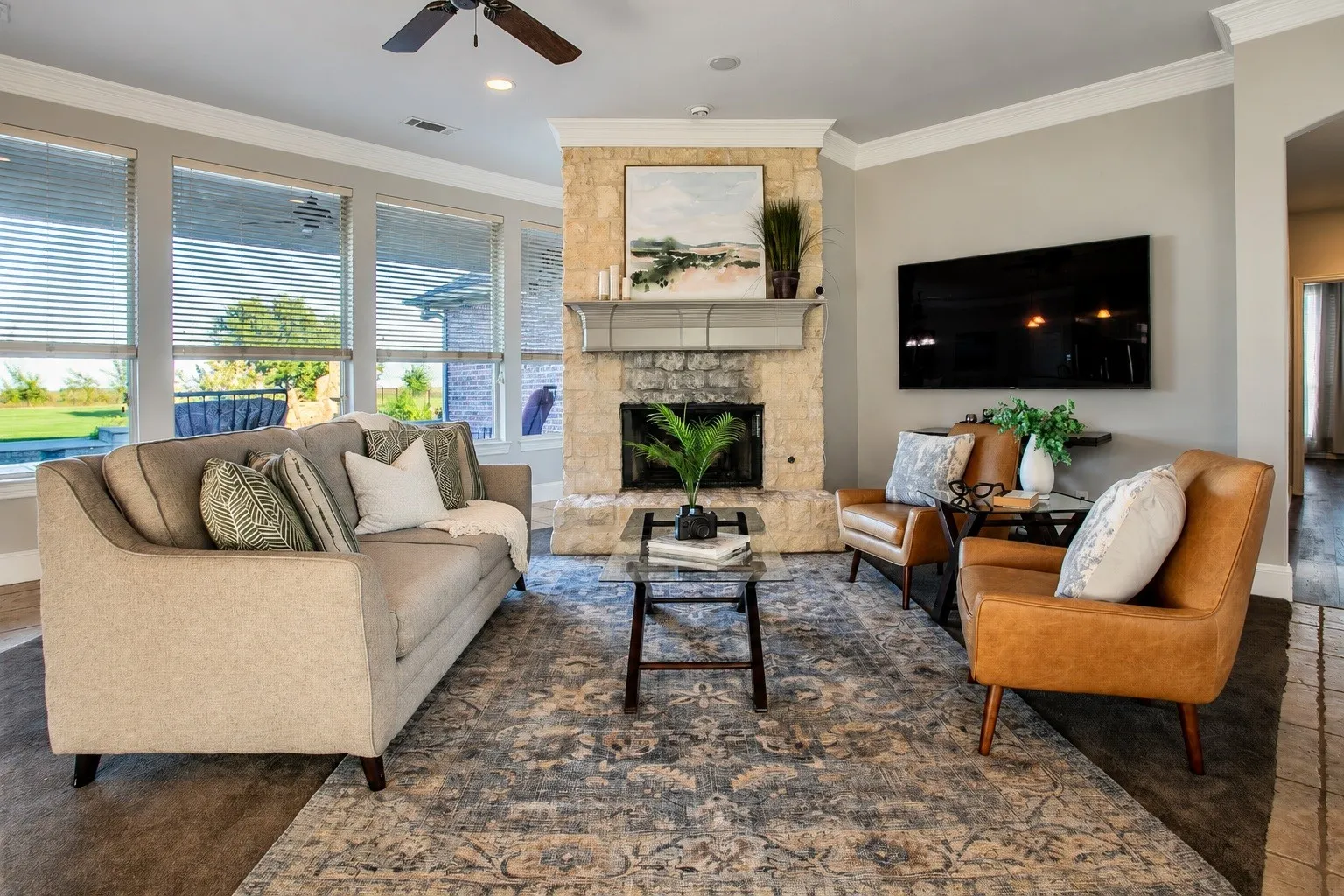 Single Family Residence For Sale in Rockwall County , 285 Partridge Drive, Mclendon Chisholm, Texas 75032, 4 Bedroom, 3 Bathroom, 3 Garage spaces, 2,780 Sqft, built in 2004, mls#21350781, Real Estate Agent in Mclendon Chisholm, Homes For Sale in Rockwall county, Homes For Sale in Mclendon Chisholm, Realtor in Mclendon Chisholm Texas, Real Estate Brokerage Independent Realty Texas, Luminita Cordes Realtor