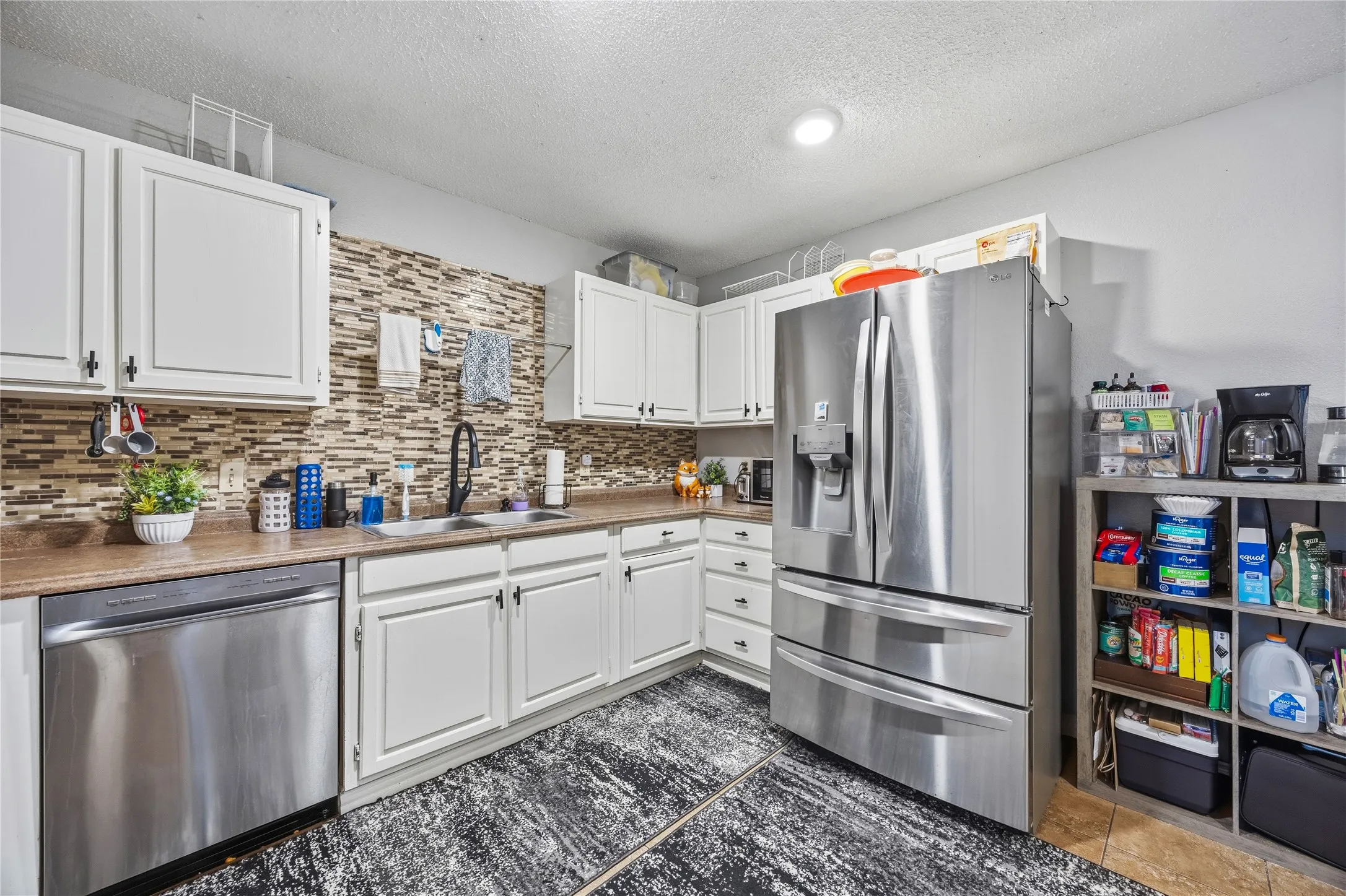 Single Family Residence For Sale in Tarrant County , 4787 Wineberry Drive, Fort Worth, Texas 76137, 4 Bedroom, 2 Bathroom, 2 Garage spaces, 1,692 Sqft, built in 1986, mls#21351052, Real Estate Agent in Fort Worth, Homes For Sale in Tarrant county, Homes For Sale in Fort Worth, Realtor in Fort Worth Texas, Real Estate Brokerage Independent Realty Texas, Luminita Cordes Realtor