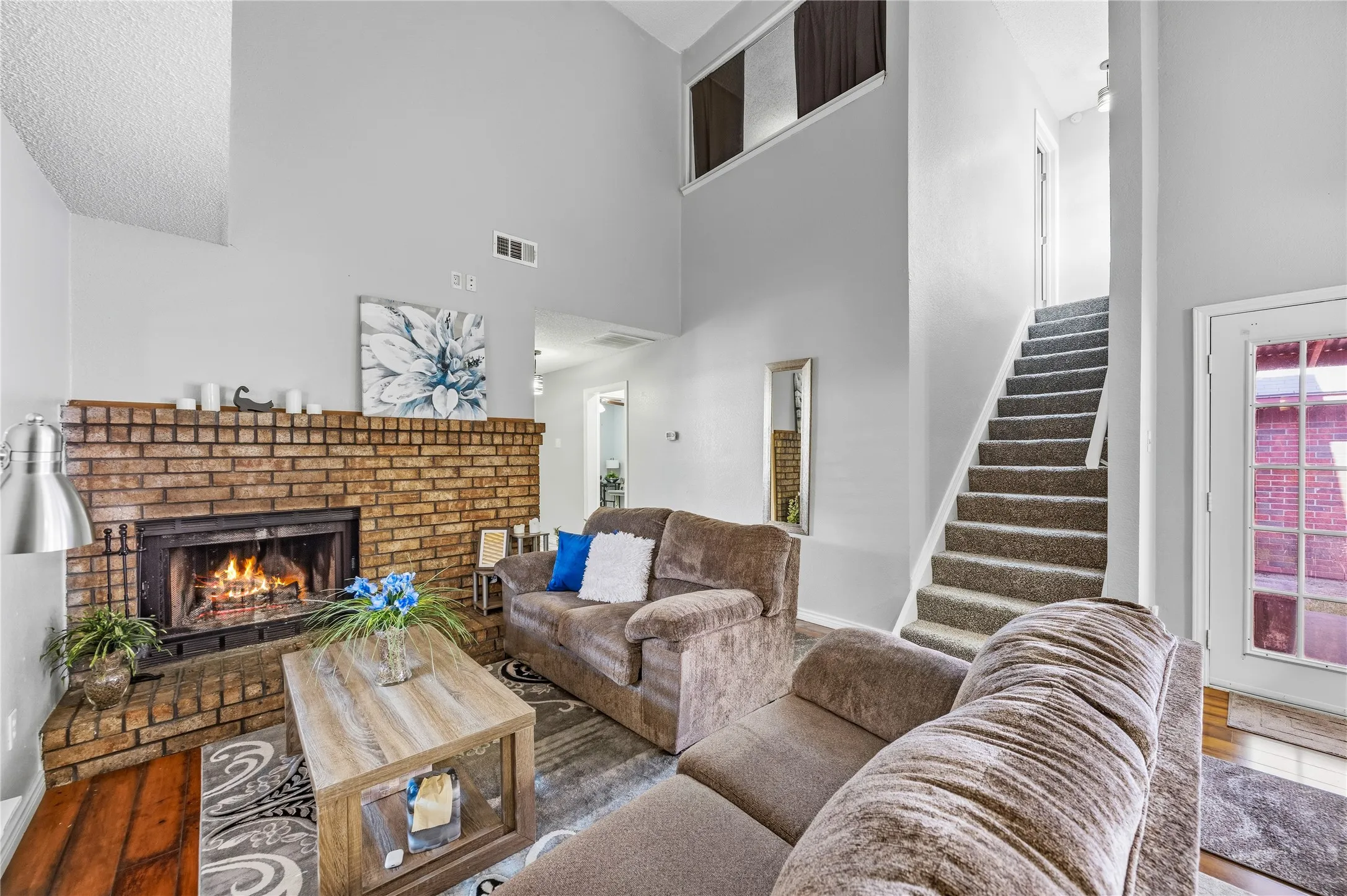 Single Family Residence For Sale in Tarrant County , 4787 Wineberry Drive, Fort Worth, Texas 76137, 4 Bedroom, 2 Bathroom, 2 Garage spaces, 1,692 Sqft, built in 1986, mls#21351052, Real Estate Agent in Fort Worth, Homes For Sale in Tarrant county, Homes For Sale in Fort Worth, Realtor in Fort Worth Texas, Real Estate Brokerage Independent Realty Texas, Luminita Cordes Realtor