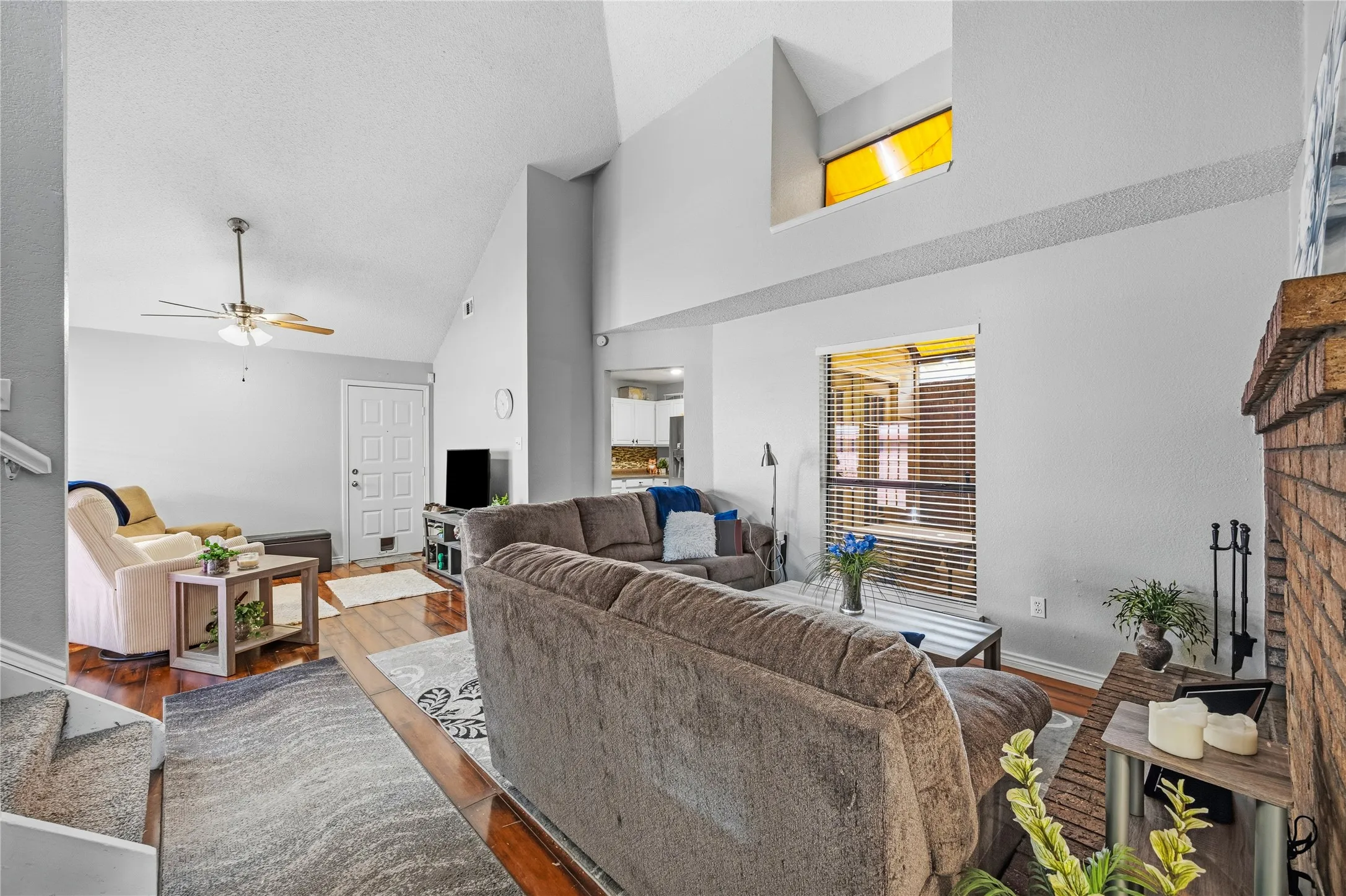 Single Family Residence For Sale in Tarrant County , 4787 Wineberry Drive, Fort Worth, Texas 76137, 4 Bedroom, 2 Bathroom, 2 Garage spaces, 1,692 Sqft, built in 1986, mls#21351052, Real Estate Agent in Fort Worth, Homes For Sale in Tarrant county, Homes For Sale in Fort Worth, Realtor in Fort Worth Texas, Real Estate Brokerage Independent Realty Texas, Luminita Cordes Realtor