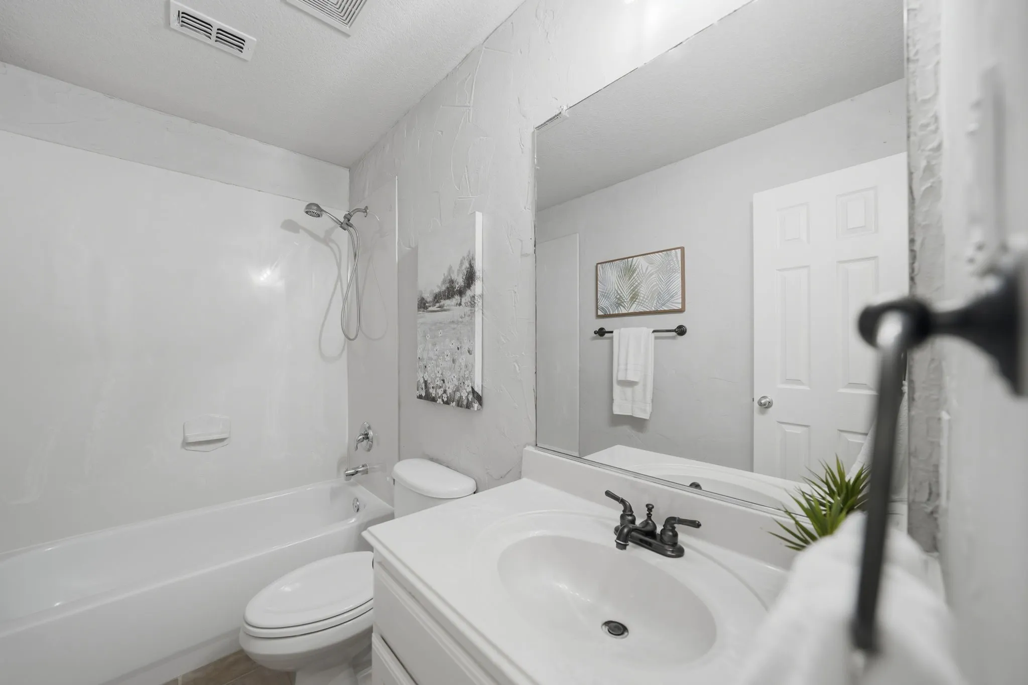 Single Family Residence For Sale in Denton County , 3475 Pilgrim Drive, Frisco, Texas 75034, 4 Bedroom, 4 Bathroom, 2 Garage spaces, 3,569 Sqft, built in 2005, mls#21351476, Real Estate Agent in Frisco, Homes For Sale in Denton county, Homes For Sale in Frisco, Realtor in Frisco Texas, Real Estate Brokerage Independent Realty Texas, Luminita Cordes Realtor