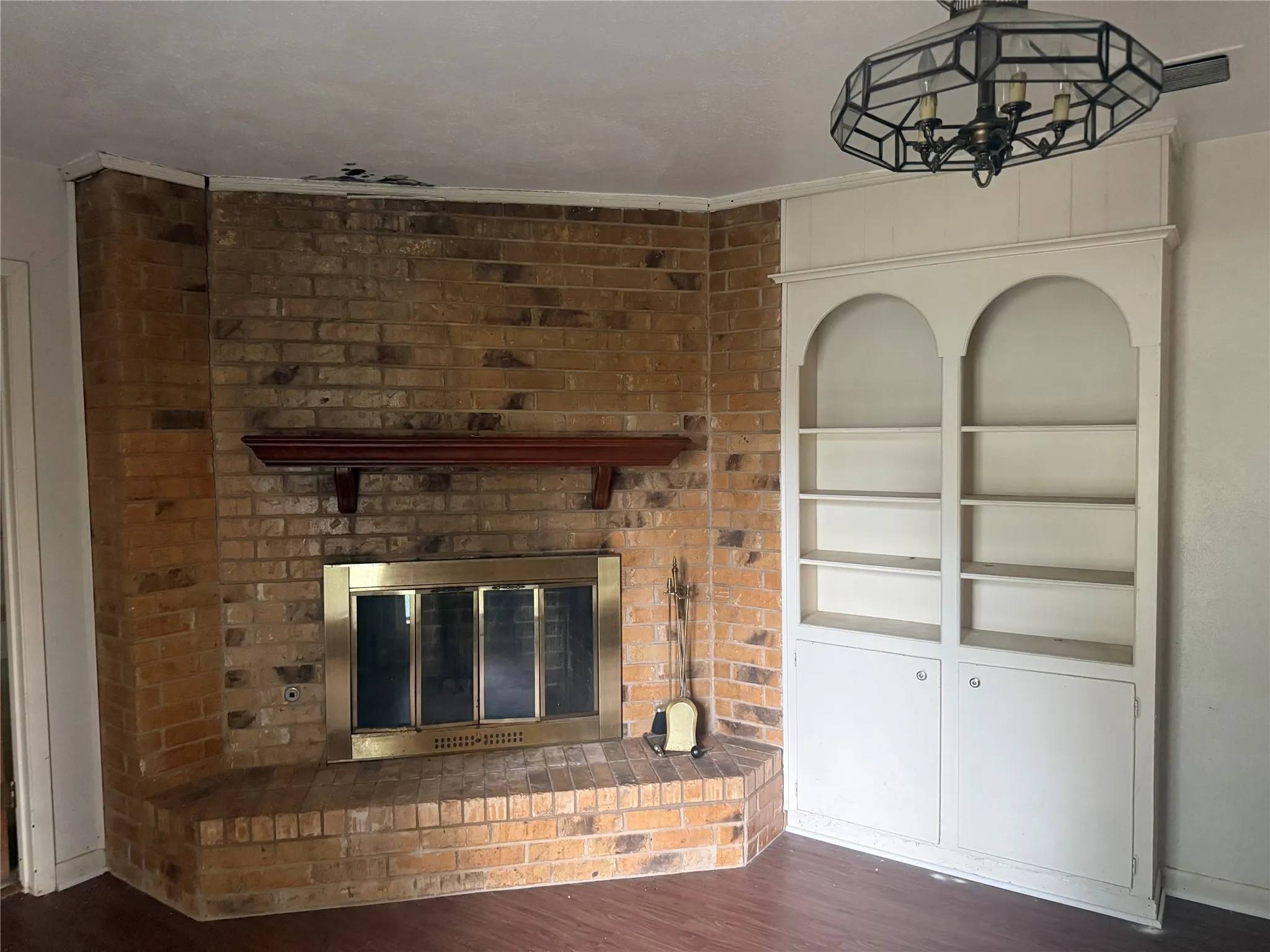 Single Family Residence For Sale in Navarro County , 208 SW 4th Street, Kerens, Texas 75144, 2 Bedroom, 2 Bathroom, 2 Garage spaces, 1,360 Sqft, built in 1978, Price $125,000, mls#21351501, Real Estate Agent in Kerens, Homes For Sale in Navarro county, Homes For Sale in Kerens, Realtor in Kerens Texas, Real Estate Brokerage Independent Realty Texas, Luminita Cordes Realtor