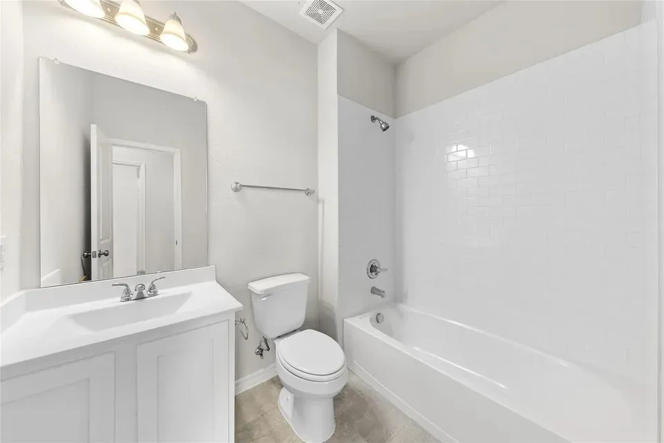 Single Family Residence For Sale in Tarrant County , 2845 Rose Heath Lane, Fort Worth, Texas 76108, 4 Bedroom, 3 Bathroom, 2 Garage spaces, 2,496 Sqft, built in 2022, mls#21351132, Real Estate Agent in Fort Worth, Homes For Sale in Tarrant county, Homes For Sale in Fort Worth, Realtor in Fort Worth Texas, Real Estate Brokerage Independent Realty Texas, Luminita Cordes Realtor