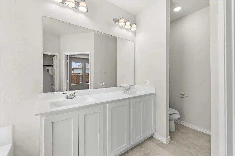 Single Family Residence For Sale in Tarrant County , 2845 Rose Heath Lane, Fort Worth, Texas 76108, 4 Bedroom, 3 Bathroom, 2 Garage spaces, 2,496 Sqft, built in 2022, mls#21351132, Real Estate Agent in Fort Worth, Homes For Sale in Tarrant county, Homes For Sale in Fort Worth, Realtor in Fort Worth Texas, Real Estate Brokerage Independent Realty Texas, Luminita Cordes Realtor