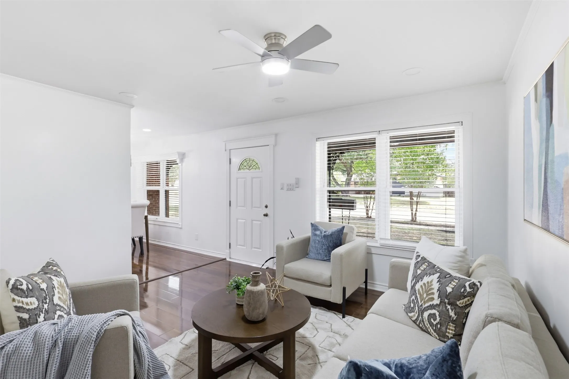 Single Family Residence For Sale in Dallas County , 12319 Sunland Street, Dallas, Texas 75218, 3 Bedroom, 3 Bathroom, 2 Garage spaces, 1,669 Sqft, built in 1962, mls#21339057, Real Estate Agent in Dallas, Homes For Sale in Dallas county, Homes For Sale in Dallas, Realtor in Dallas Texas, Real Estate Brokerage Independent Realty Texas, Luminita Cordes Realtor