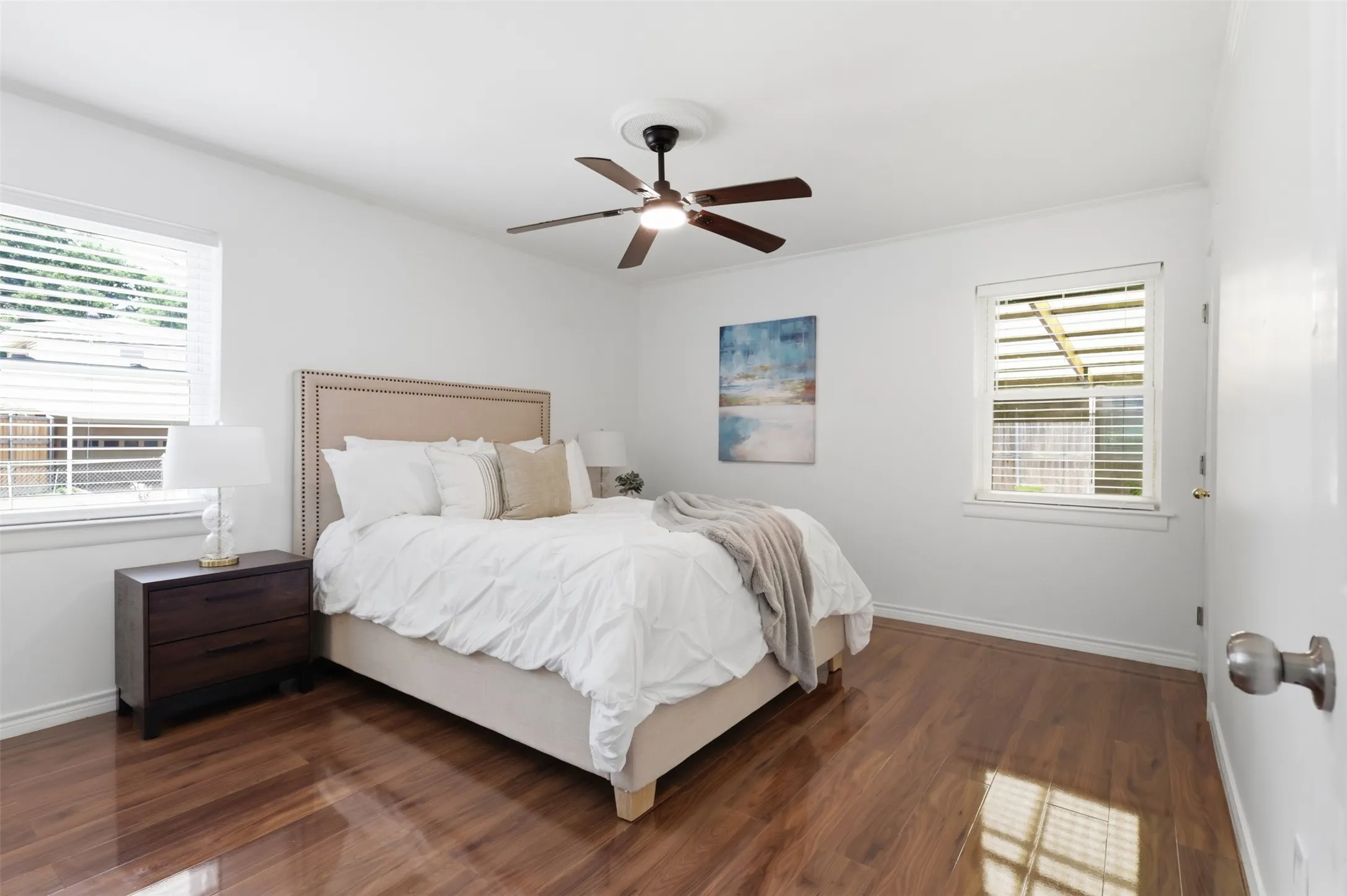 Single Family Residence For Sale in Dallas County , 12319 Sunland Street, Dallas, Texas 75218, 3 Bedroom, 3 Bathroom, 2 Garage spaces, 1,669 Sqft, built in 1962, mls#21339057, Real Estate Agent in Dallas, Homes For Sale in Dallas county, Homes For Sale in Dallas, Realtor in Dallas Texas, Real Estate Brokerage Independent Realty Texas, Luminita Cordes Realtor