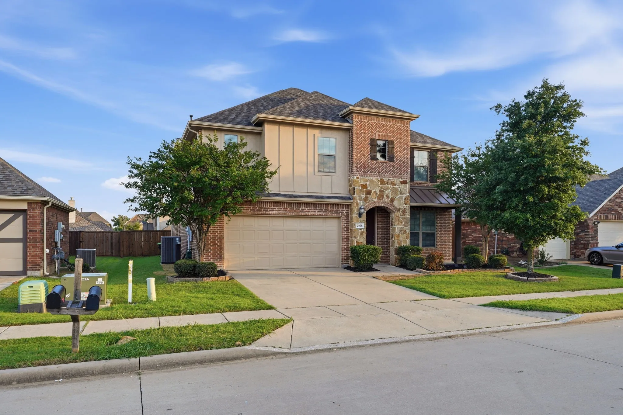 Single Family Residence For Rent in Denton County , 2208 Gregory Creek Drive, Little Elm, Texas 75068, 5 Bedroom, 3 Bathroom, 2 Garage spaces, 3,262 Sqft, built in 2014, mls#21351509, Real Estate Agent in Little Elm, Homes For Rent in Denton county, Homes For Rent in Little Elm, Realtor in Little Elm Texas, Real Estate Brokerage Independent Realty Texas, Luminita Cordes Realtor