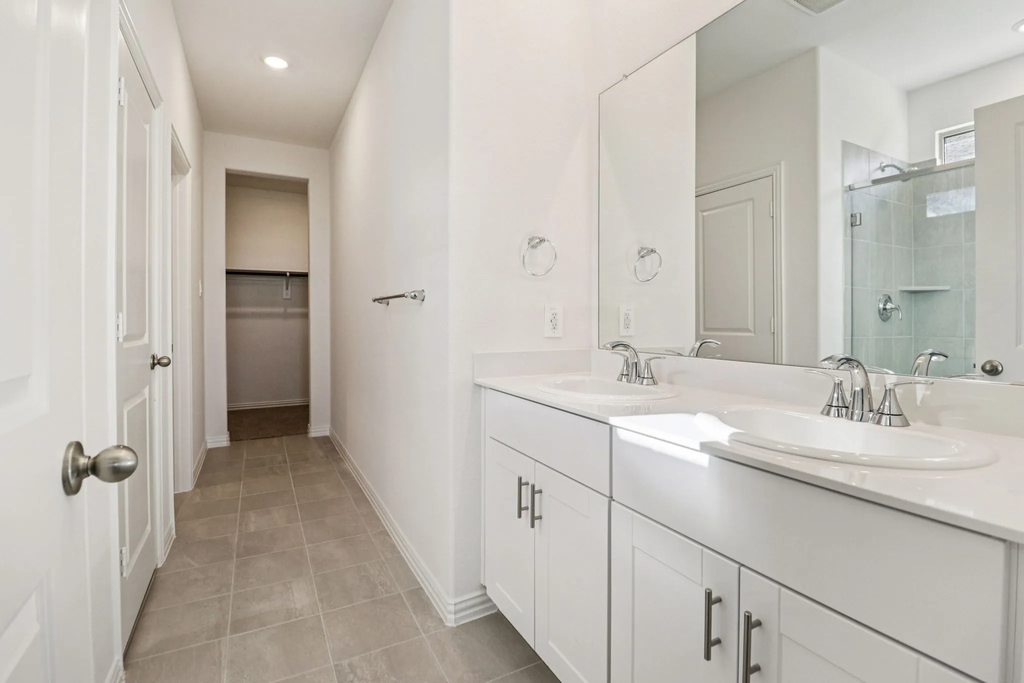 Photo is not of the actual home, but is an inspirational photo of builder’s model home and may depict options, furnishings, and/or decorator features that are not included.