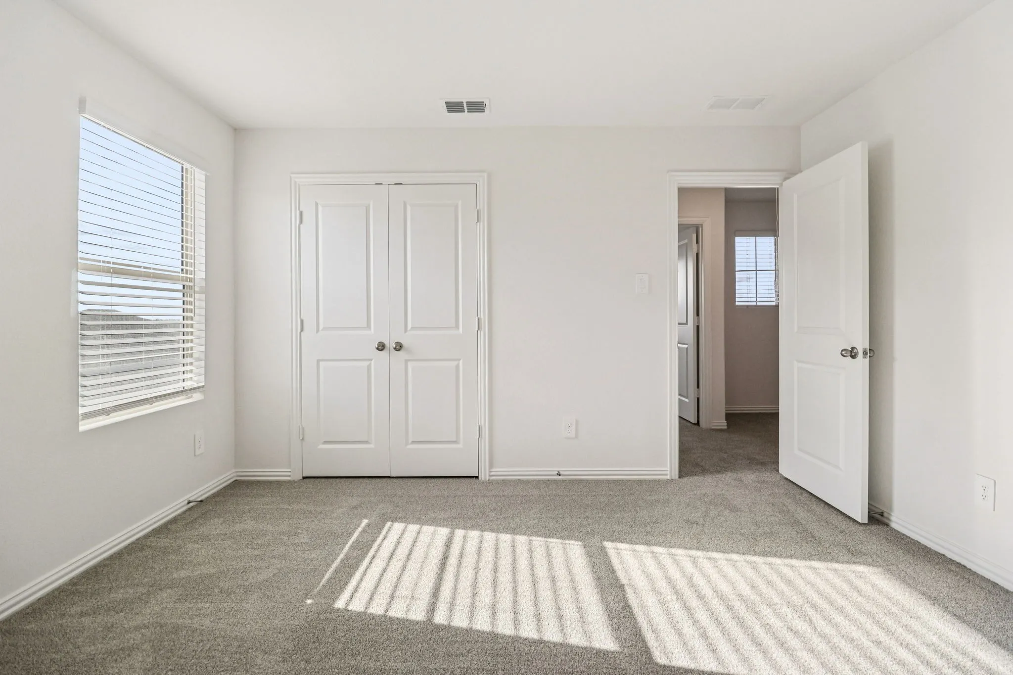 Photo is not of the actual home, but is an inspirational photo of builder’s model home and may depict options, furnishings, and/or decorator features that are not included.