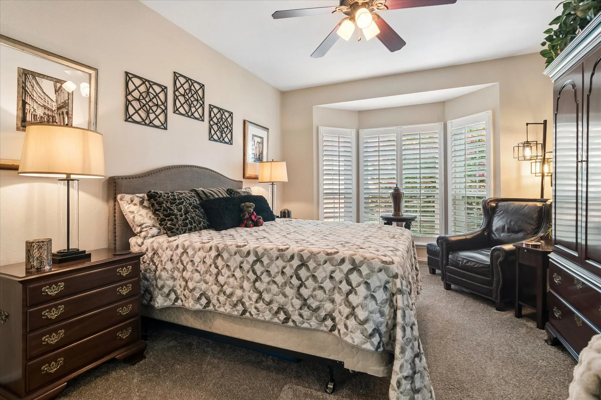 Condominium For Sale in Dallas County , 12660 Hillcrest Road 5208, Dallas, Texas 75230, 2 Bedroom, 2 Bathroom, Garage spaces, 1,144 Sqft, built in 1986, mls#21351095, Real Estate Agent in Dallas, Homes For Sale in Dallas county, Homes For Sale in Dallas, Realtor in Dallas Texas, Real Estate Brokerage Independent Realty Texas, Luminita Cordes Realtor