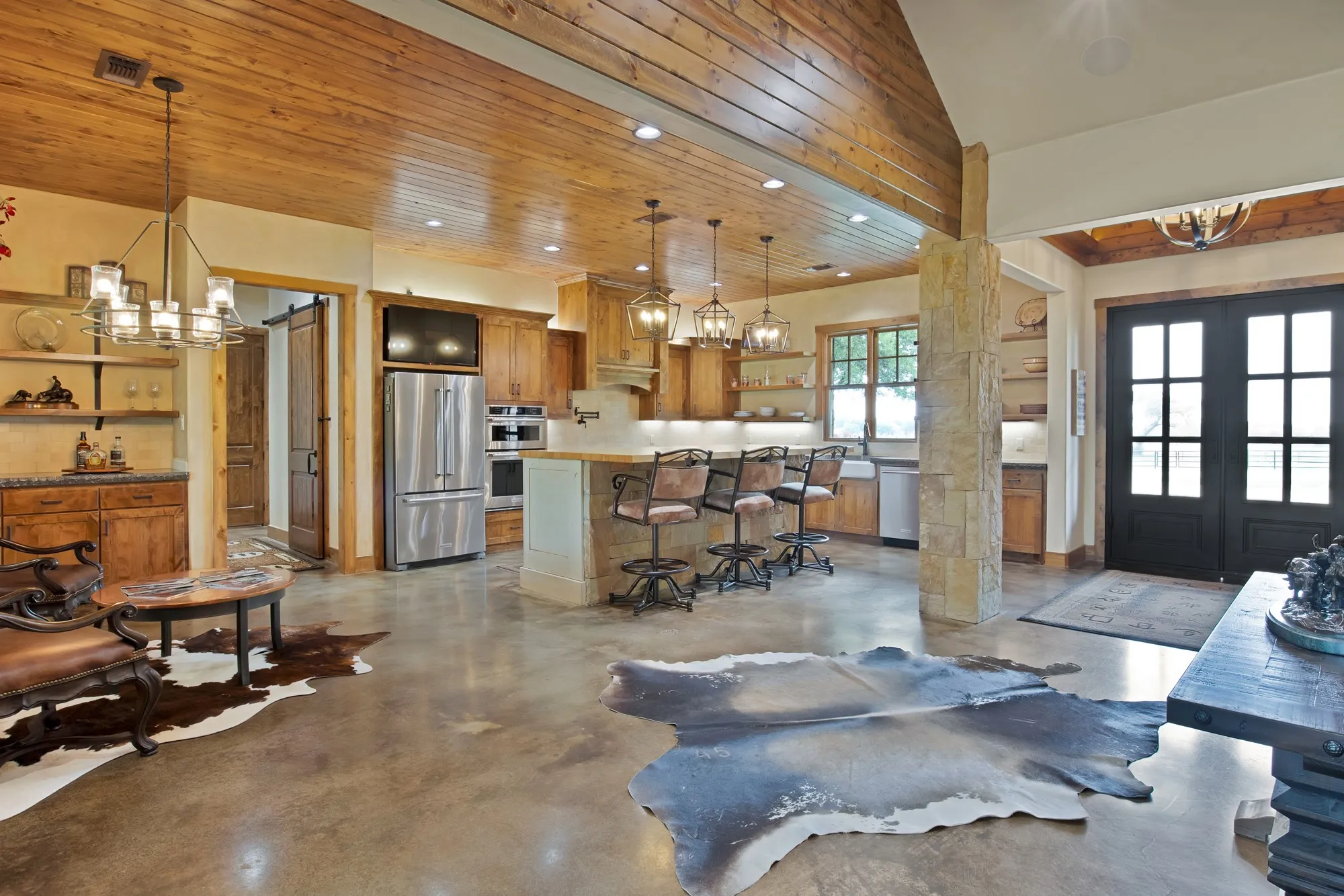 Single Family Residence For Sale in Parker County , 205 Haciendas Drive, Weatherford, Texas 76087, 3 Bedroom, 3 Bathroom, 2 Garage spaces, 2,799 Sqft, built in 2018, mls#21349017, Real Estate Agent in Weatherford, Homes For Sale in Parker county, Homes For Sale in Weatherford, Realtor in Weatherford Texas, Real Estate Brokerage Independent Realty Texas, Luminita Cordes Realtor