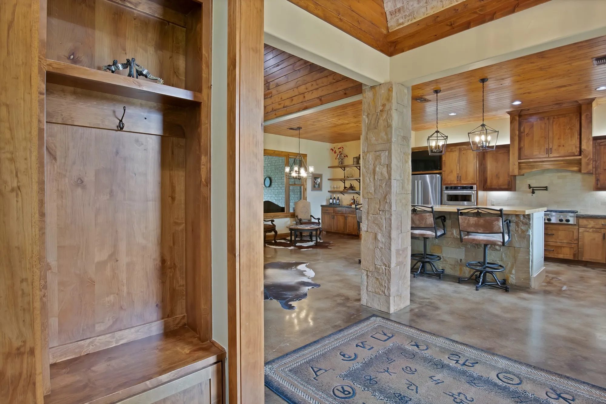 Single Family Residence For Sale in Parker County , 205 Haciendas Drive, Weatherford, Texas 76087, 3 Bedroom, 3 Bathroom, 2 Garage spaces, 2,799 Sqft, built in 2018, mls#21349017, Real Estate Agent in Weatherford, Homes For Sale in Parker county, Homes For Sale in Weatherford, Realtor in Weatherford Texas, Real Estate Brokerage Independent Realty Texas, Luminita Cordes Realtor