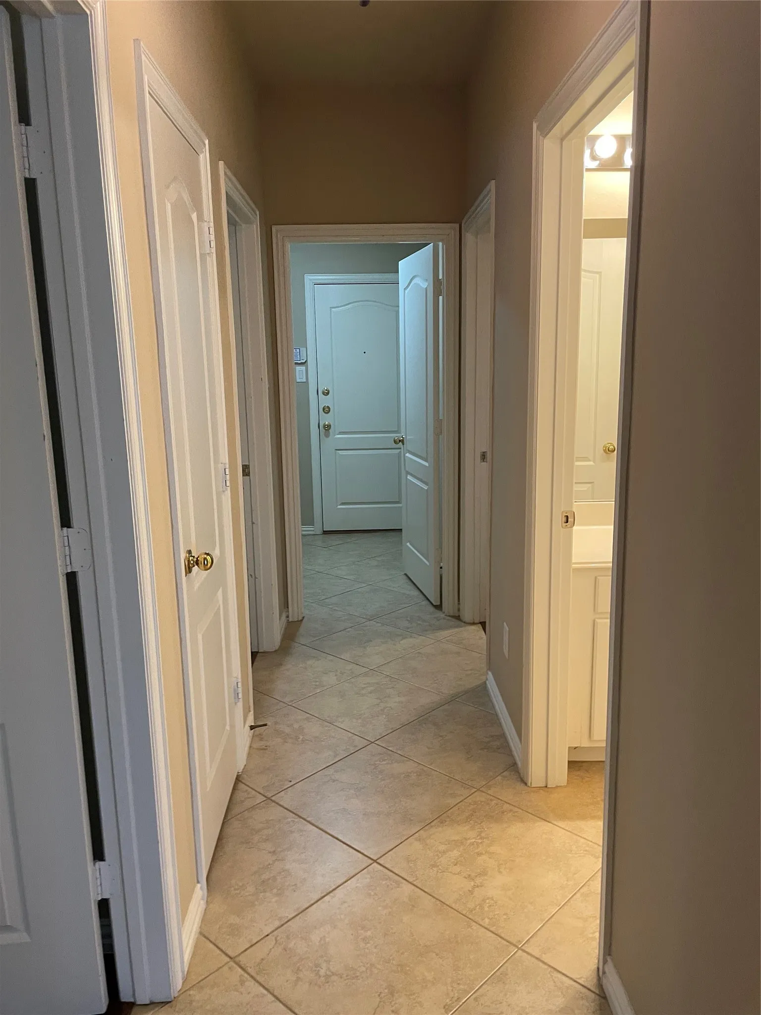 Single Family Residence For Rent in Collin County , 1004 Royal Oaks Drive, Mc Kinney, Texas 75072, 4 Bedroom, 2 Bathroom, 2 Garage spaces, 2,170 Sqft, built in 2002, mls#21351535, Real Estate Agent in Mc Kinney, Homes For Rent in Collin county, Homes For Rent in Mc Kinney, Realtor in Mc Kinney Texas, Real Estate Brokerage Independent Realty Texas, Luminita Cordes Realtor