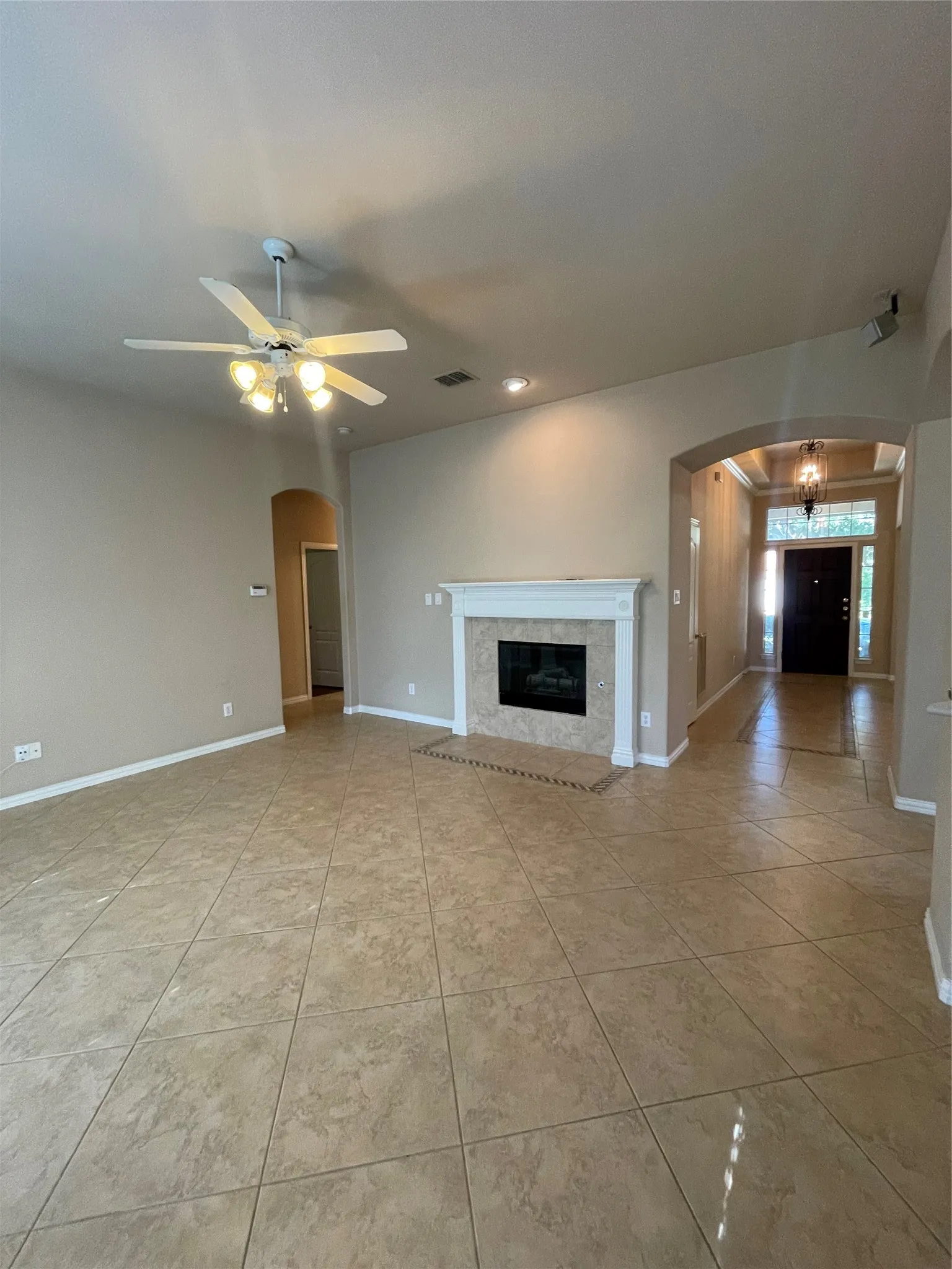 Single Family Residence For Rent in Collin County , 1004 Royal Oaks Drive, Mc Kinney, Texas 75072, 4 Bedroom, 2 Bathroom, 2 Garage spaces, 2,170 Sqft, built in 2002, mls#21351535, Real Estate Agent in Mc Kinney, Homes For Rent in Collin county, Homes For Rent in Mc Kinney, Realtor in Mc Kinney Texas, Real Estate Brokerage Independent Realty Texas, Luminita Cordes Realtor
