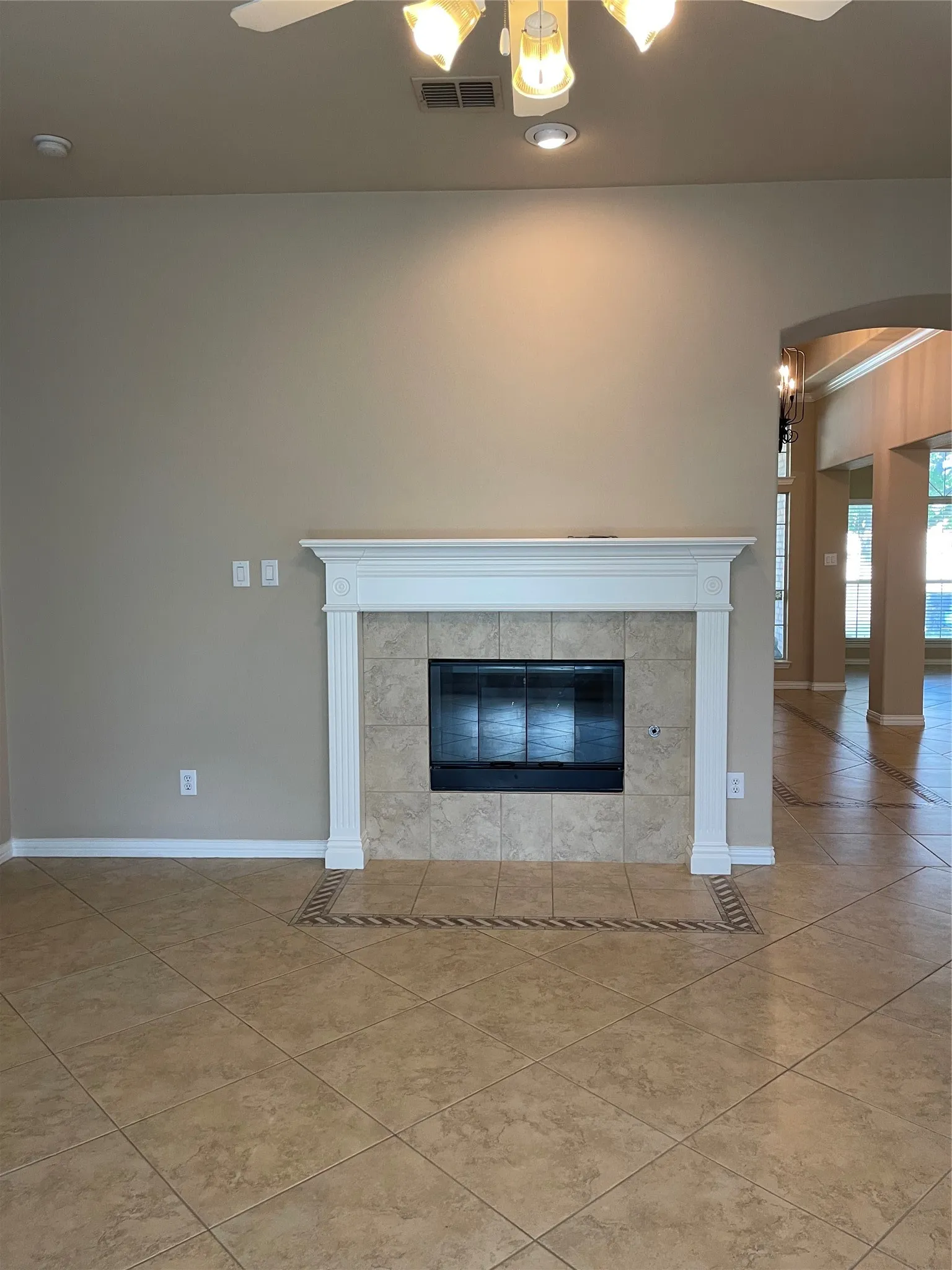 Single Family Residence For Rent in Collin County , 1004 Royal Oaks Drive, Mc Kinney, Texas 75072, 4 Bedroom, 2 Bathroom, 2 Garage spaces, 2,170 Sqft, built in 2002, mls#21351535, Real Estate Agent in Mc Kinney, Homes For Rent in Collin county, Homes For Rent in Mc Kinney, Realtor in Mc Kinney Texas, Real Estate Brokerage Independent Realty Texas, Luminita Cordes Realtor