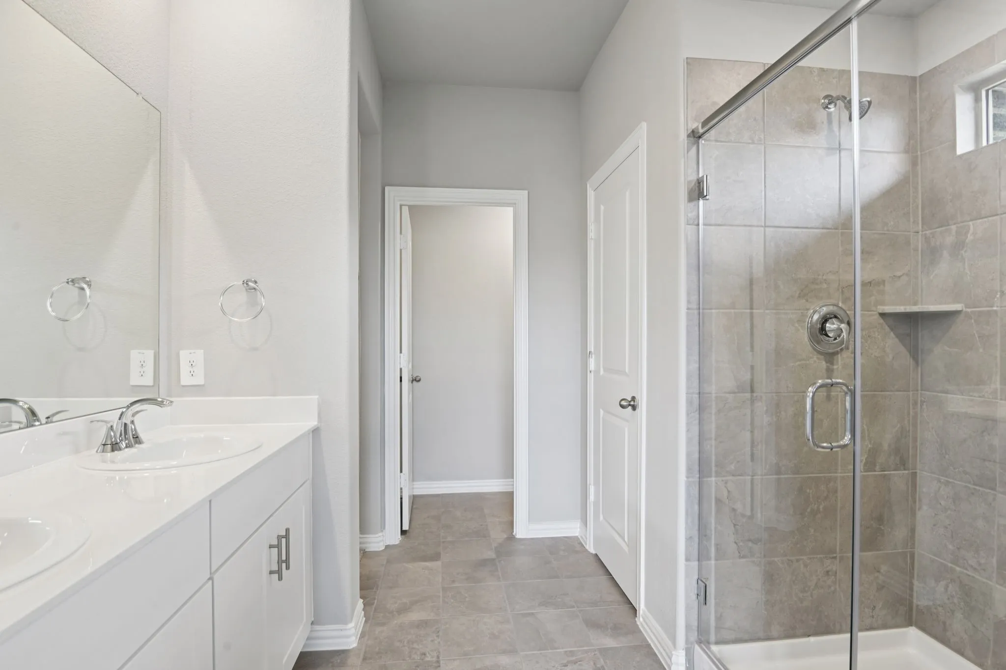 Photo is not of the actual home, but is an inspirational photo of builder’s model home and may depict options, furnishings, and/or decorator features that are not included.