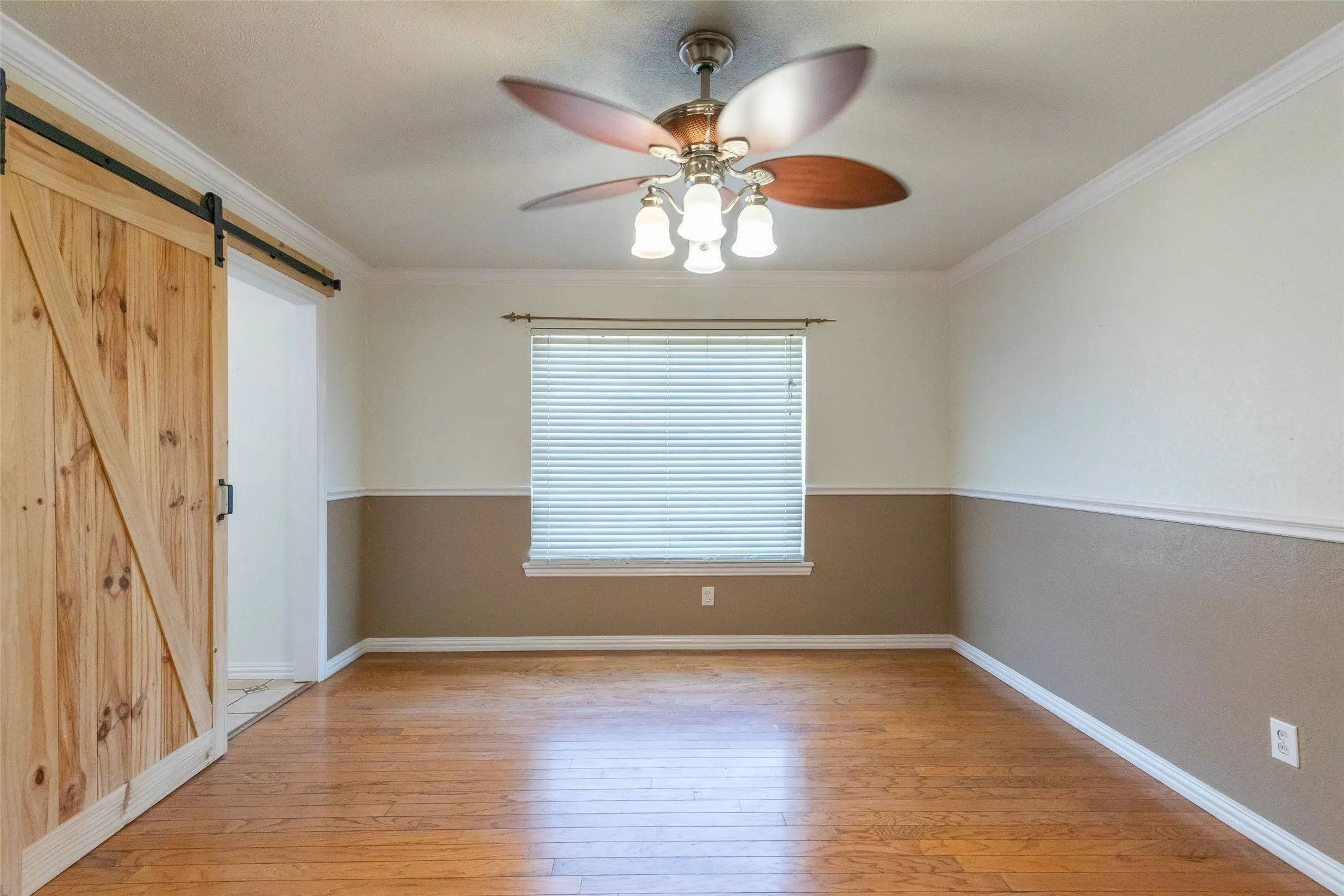 Single Family Residence For Sale in Taylor County , 3534 S 20th Street, Abilene, Texas 79605, 3 Bedroom, 2 Bathroom, 2 Garage spaces, 1,776 Sqft, built in 1959, mls#21351180, Real Estate Agent in Abilene, Homes For Sale in Taylor county, Homes For Sale in Abilene, Realtor in Abilene Texas, Real Estate Brokerage Independent Realty Texas, Luminita Cordes Realtor