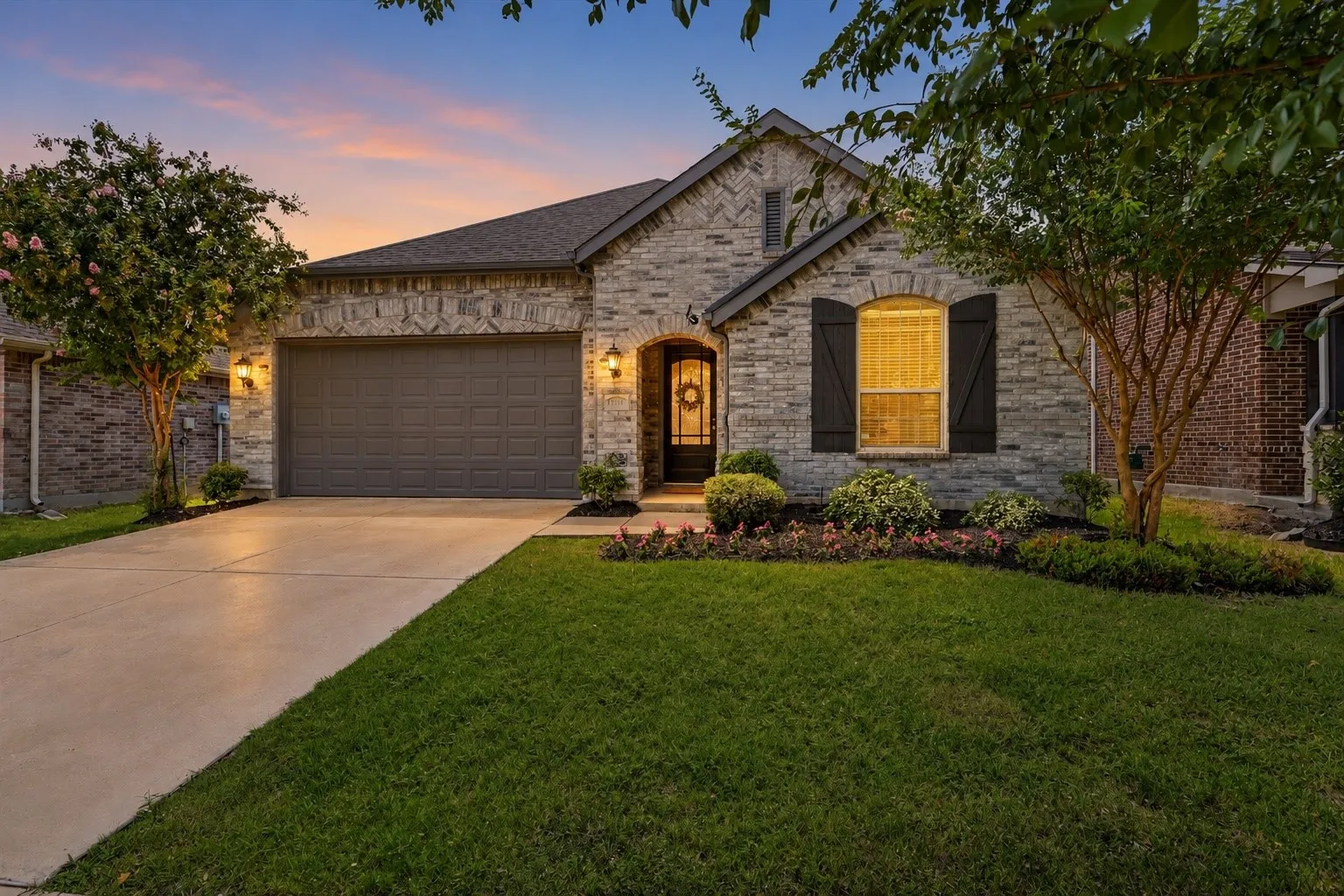 Single Family Residence For Sale in Denton County , 1916 Outpost Creek Lane, Aubrey, Texas 76227, 3 Bedroom, 2 Bathroom, 2 Garage spaces, 1,879 Sqft, built in 2018, mls#21325575, Real Estate Agent in Aubrey, Homes For Sale in Denton county, Homes For Sale in Aubrey, Realtor in Aubrey Texas, Real Estate Brokerage Independent Realty Texas, Luminita Cordes Realtor