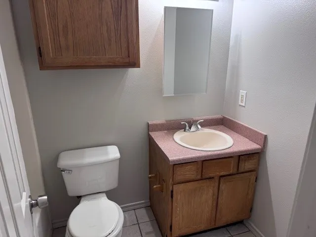 Duplex For Rent in Lamar County , 125-165 12th Street SE 135, Paris, Texas 75460, 2 Bedroom, 2 Bathroom, Garage spaces, 5,373 Sqft, built in 0, mls#21351560, Real Estate Agent in Paris, Homes For Rent in Lamar county, Homes For Rent in Paris, Realtor in Paris Texas, Real Estate Brokerage Independent Realty Texas, Luminita Cordes Realtor