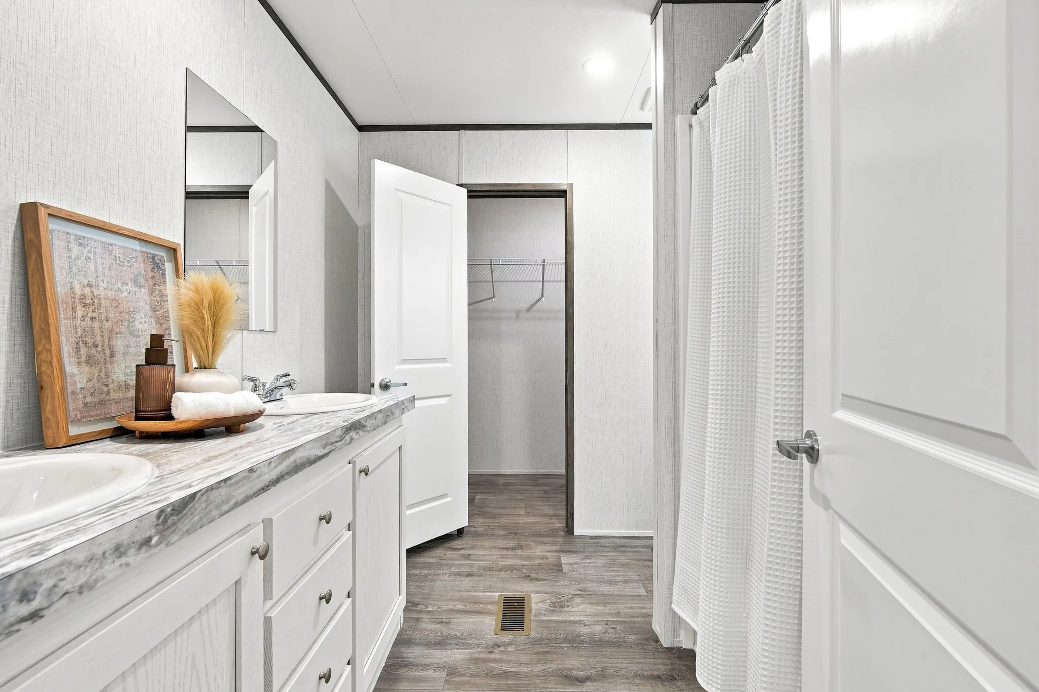Mobile Home For Sale in Ellis County , 205 Lazy Lane, Red Oak, Texas 75154, 4 Bedroom, 2 Bathroom, Garage spaces, 1,474 Sqft, built in 2026, mls#21351368, Real Estate Agent in Red Oak, Homes For Sale in Ellis county, Homes For Sale in Red Oak, Realtor in Red Oak Texas, Real Estate Brokerage Independent Realty Texas, Luminita Cordes Realtor
