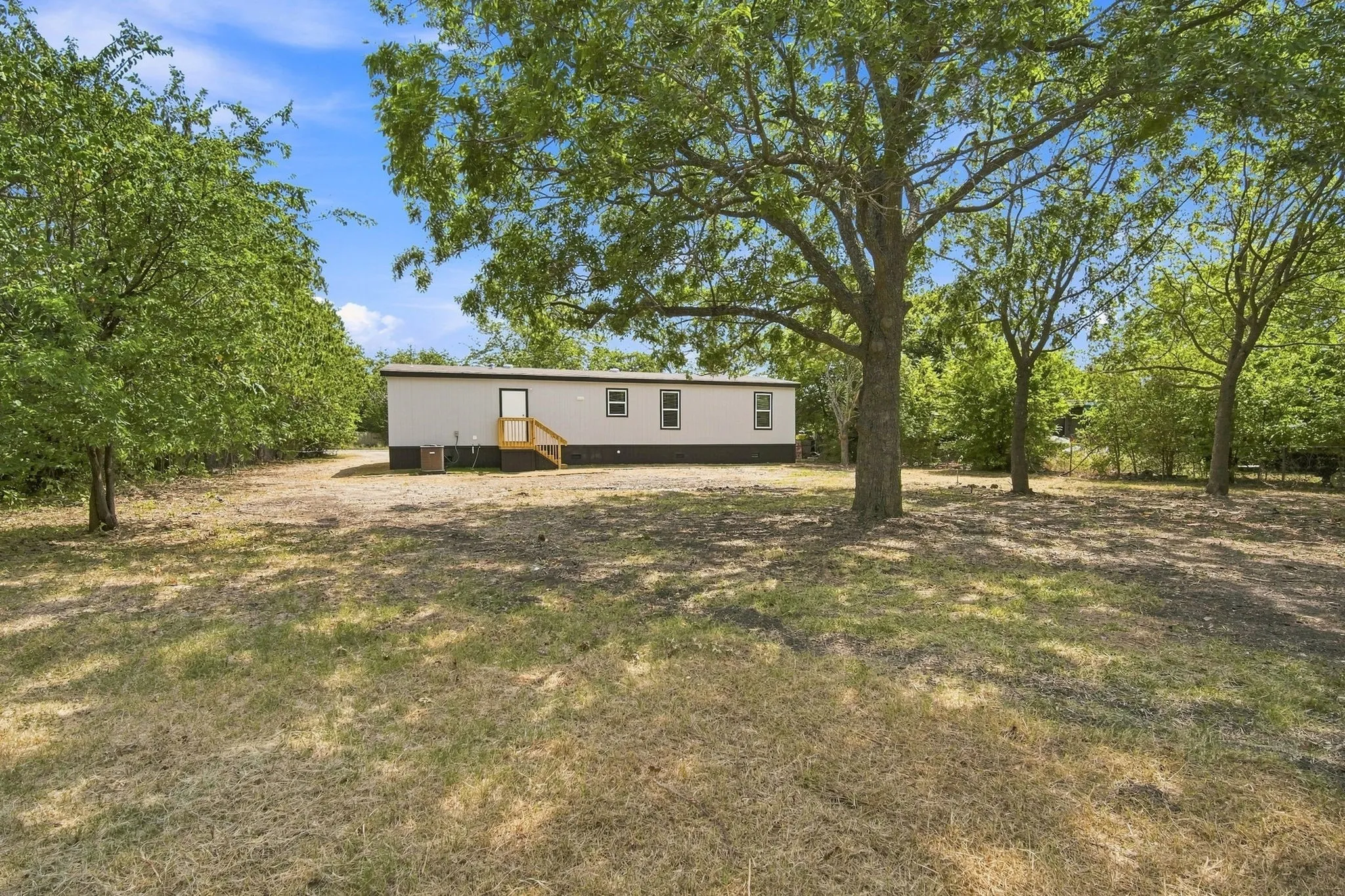 Mobile Home For Sale in Ellis County , 205 Lazy Lane, Red Oak, Texas 75154, 4 Bedroom, 2 Bathroom, Garage spaces, 1,474 Sqft, built in 2026, mls#21351368, Real Estate Agent in Red Oak, Homes For Sale in Ellis county, Homes For Sale in Red Oak, Realtor in Red Oak Texas, Real Estate Brokerage Independent Realty Texas, Luminita Cordes Realtor