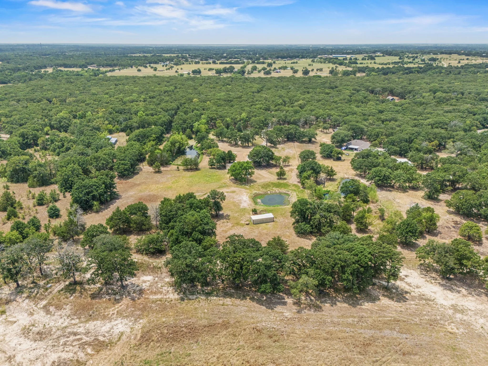 Mobile Home For Sale in Kaufman County , 1250 Brooks Lane, Kaufman, Texas 75142, 3 Bedroom, 2 Bathroom, Garage spaces, 1,493 Sqft, built in 2016, mls#21351097, Real Estate Agent in Kaufman, Homes For Sale in Kaufman county, Homes For Sale in Kaufman, Realtor in Kaufman Texas, Real Estate Brokerage Independent Realty Texas, Luminita Cordes Realtor