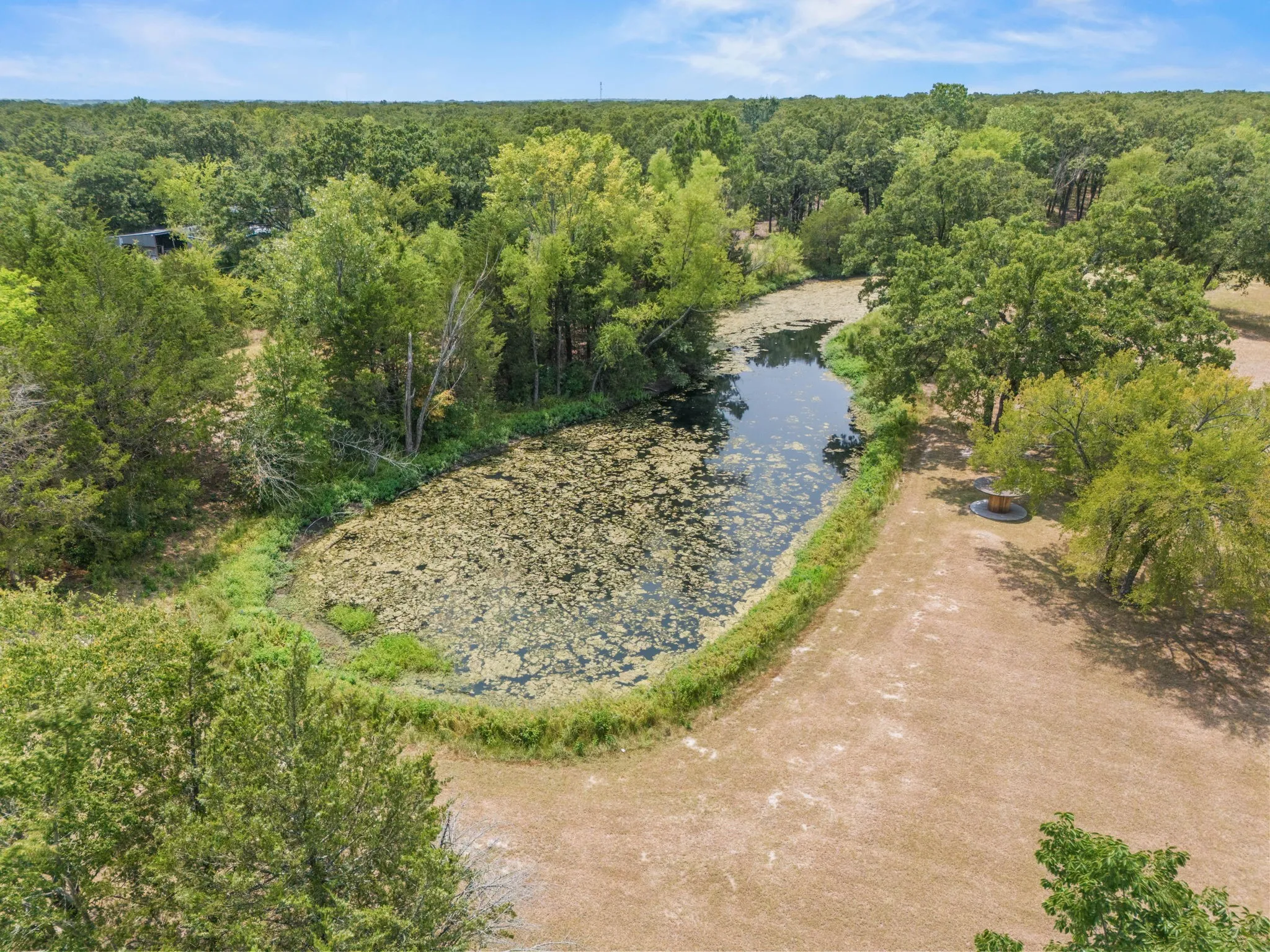 Mobile Home For Sale in Kaufman County , 1250 Brooks Lane, Kaufman, Texas 75142, 3 Bedroom, 2 Bathroom, Garage spaces, 1,493 Sqft, built in 2016, mls#21351097, Real Estate Agent in Kaufman, Homes For Sale in Kaufman county, Homes For Sale in Kaufman, Realtor in Kaufman Texas, Real Estate Brokerage Independent Realty Texas, Luminita Cordes Realtor