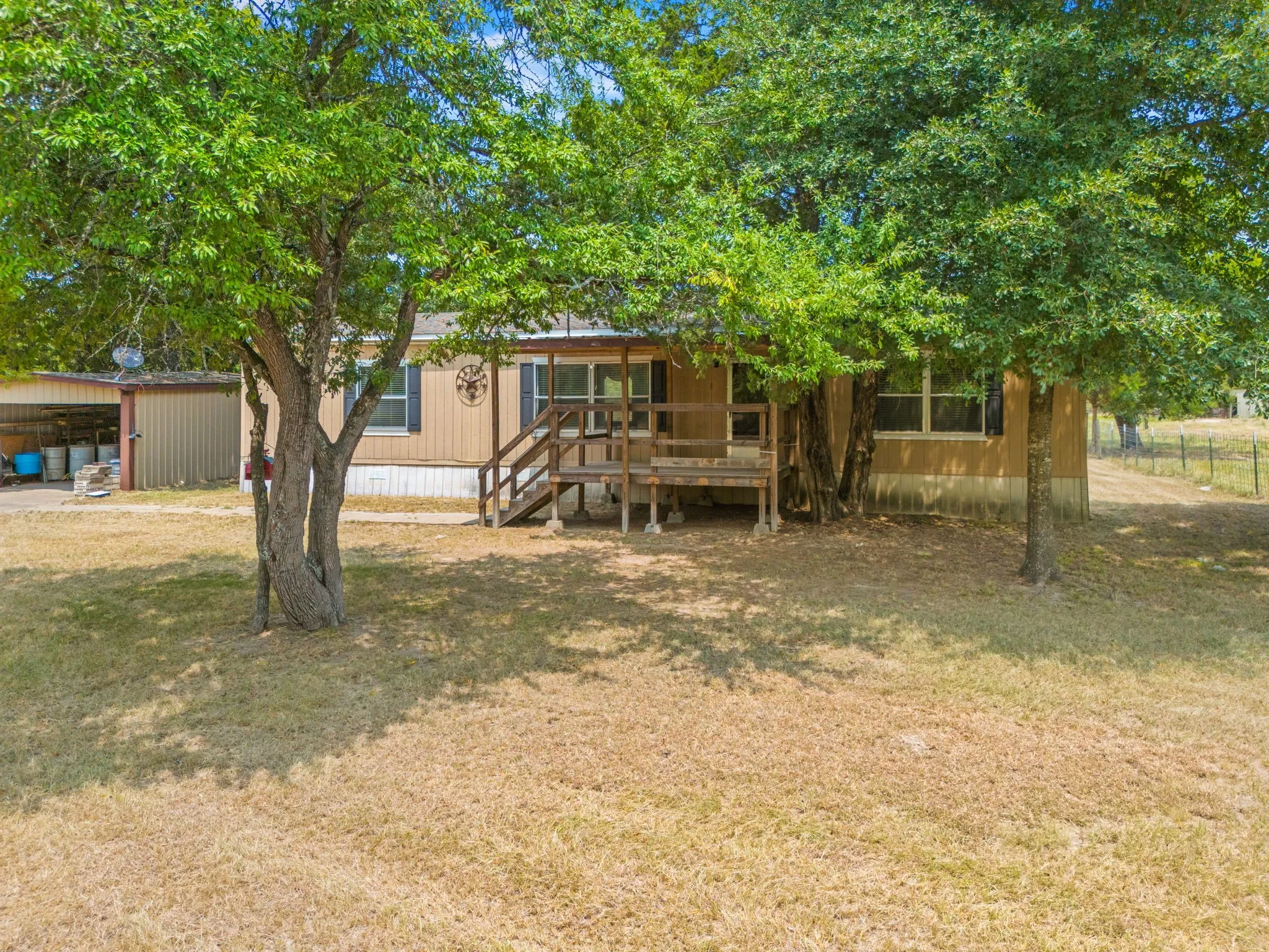 Mobile Home For Sale in Kaufman County , 1250 Brooks Lane, Kaufman, Texas 75142, 3 Bedroom, 2 Bathroom, Garage spaces, 1,493 Sqft, built in 2016, mls#21351097, Real Estate Agent in Kaufman, Homes For Sale in Kaufman county, Homes For Sale in Kaufman, Realtor in Kaufman Texas, Real Estate Brokerage Independent Realty Texas, Luminita Cordes Realtor