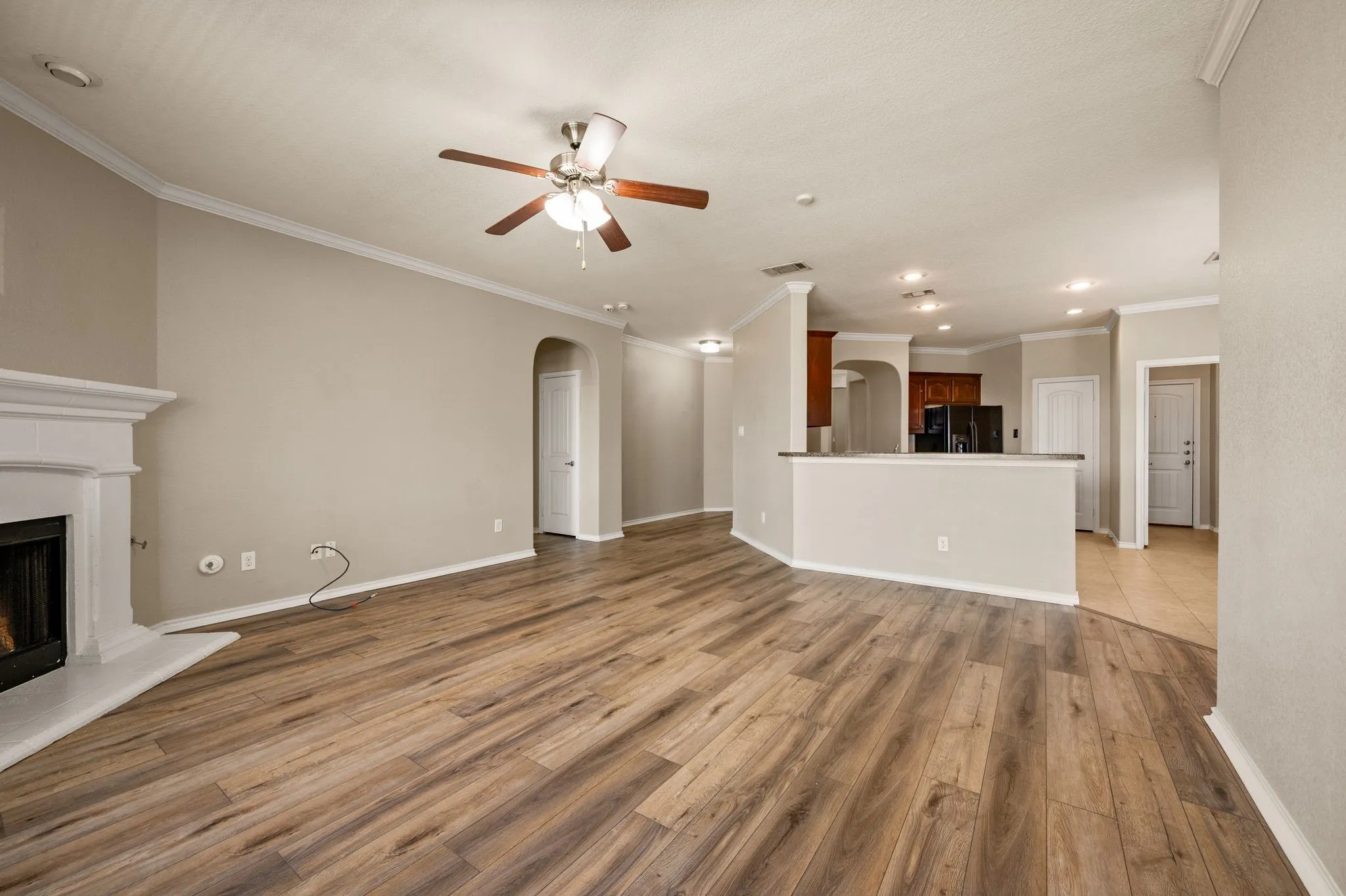 Single Family Residence For Rent in Denton County , 1224 Diablo Pass, Fort Worth, Texas 76052, 3 Bedroom, 2 Bathroom, 2 Garage spaces, 1,737 Sqft, built in 2011, mls#21351410, Real Estate Agent in Fort Worth, Homes For Rent in Denton county, Homes For Rent in Fort Worth, Realtor in Fort Worth Texas, Real Estate Brokerage Independent Realty Texas, Luminita Cordes Realtor