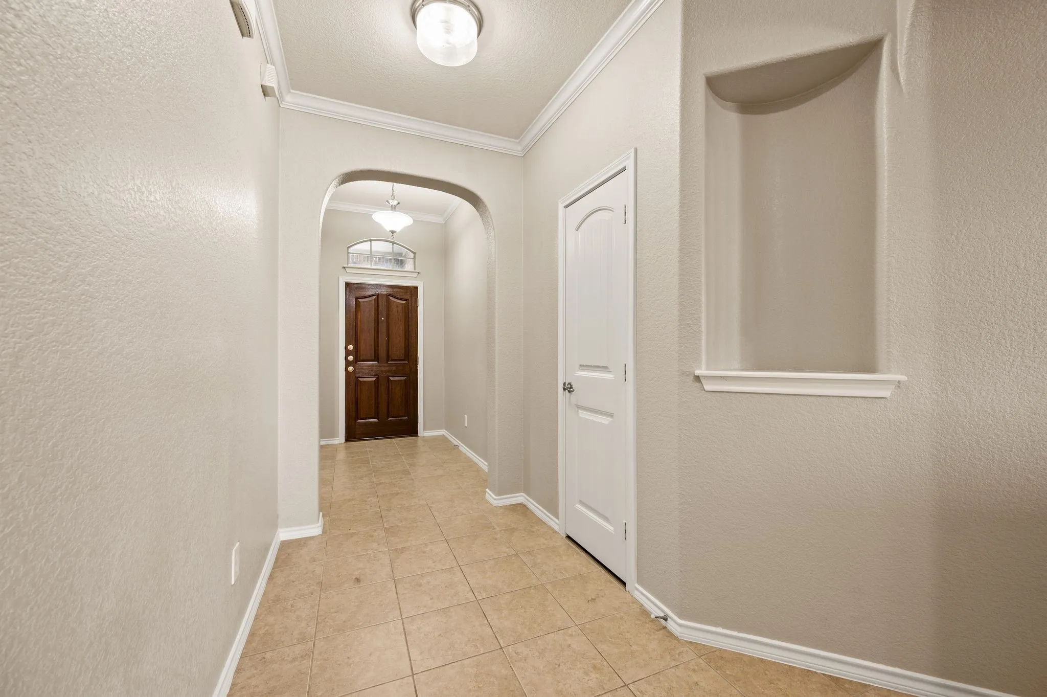 Single Family Residence For Rent in Denton County , 1224 Diablo Pass, Fort Worth, Texas 76052, 3 Bedroom, 2 Bathroom, 2 Garage spaces, 1,737 Sqft, built in 2011, mls#21351410, Real Estate Agent in Fort Worth, Homes For Rent in Denton county, Homes For Rent in Fort Worth, Realtor in Fort Worth Texas, Real Estate Brokerage Independent Realty Texas, Luminita Cordes Realtor