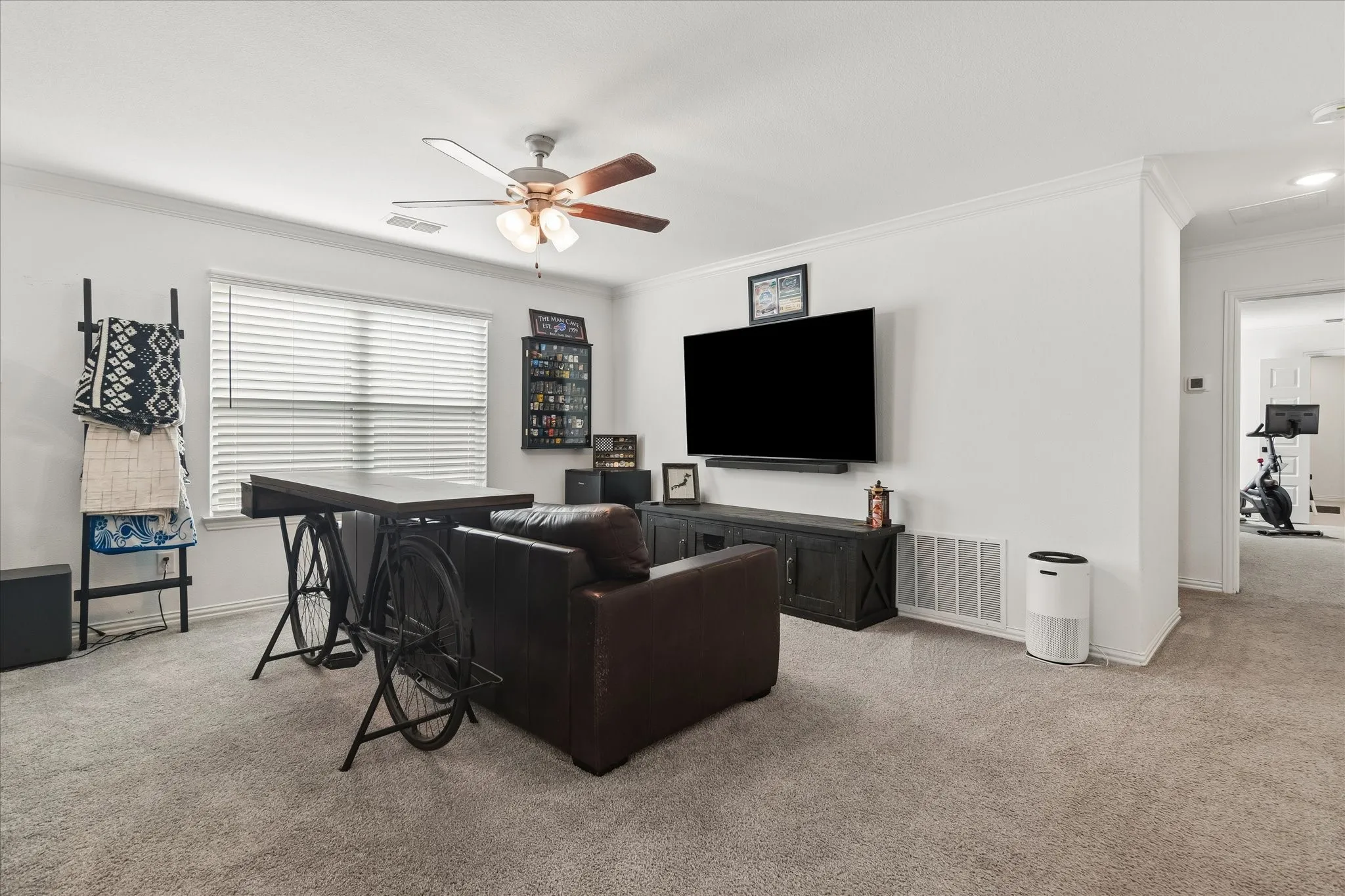 Single Family Residence For Rent in Denton County , 10032 Travis Drive, Providence Village, Texas 76227, 4 Bedroom, 4 Bathroom, 2 Garage spaces, 3,070 Sqft, built in 2020, mls#21350598, Real Estate Agent in Providence Village, Homes For Rent in Denton county, Homes For Rent in Providence Village, Realtor in Providence Village Texas, Real Estate Brokerage Independent Realty Texas, Luminita Cordes Realtor