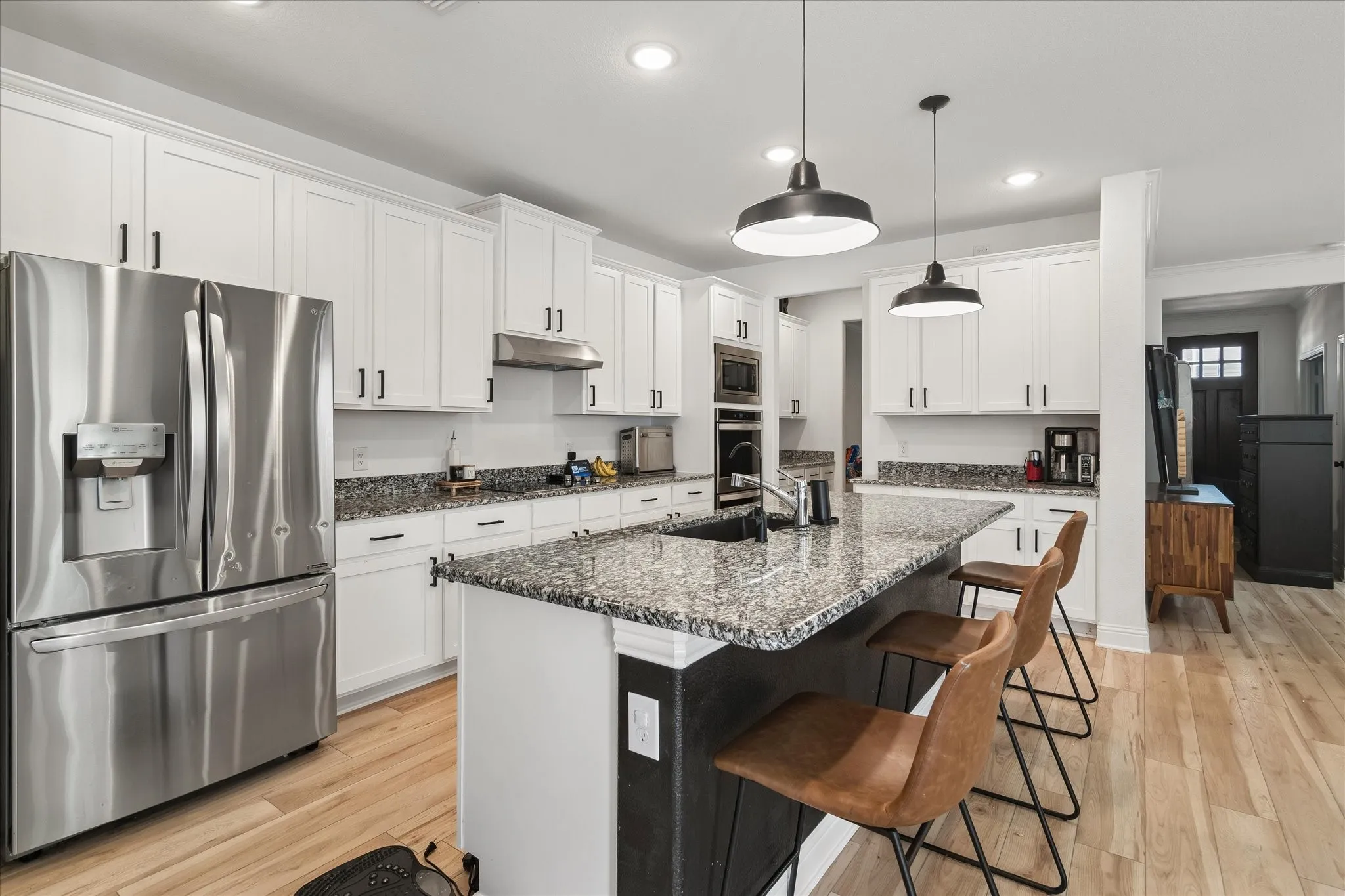 Single Family Residence For Rent in Denton County , 10032 Travis Drive, Providence Village, Texas 76227, 4 Bedroom, 4 Bathroom, 2 Garage spaces, 3,070 Sqft, built in 2020, mls#21350598, Real Estate Agent in Providence Village, Homes For Rent in Denton county, Homes For Rent in Providence Village, Realtor in Providence Village Texas, Real Estate Brokerage Independent Realty Texas, Luminita Cordes Realtor