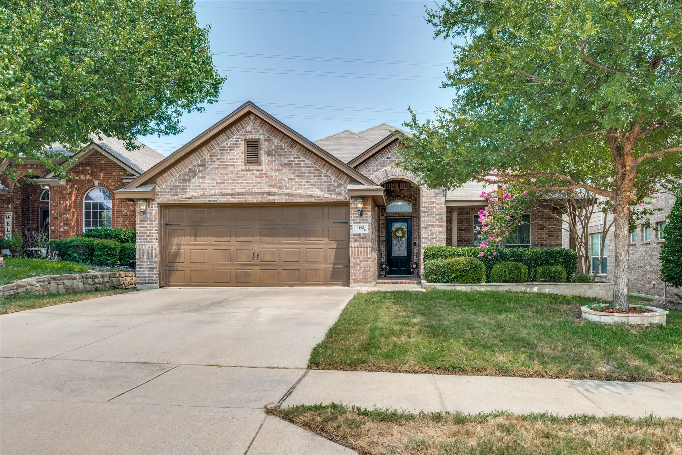 Single Family Residence For Sale in Tarrant County , 6108 Amberjack Trail, Fort Worth, Texas 76179, 4 Bedroom, 2 Bathroom, 2 Garage spaces, 1,609 Sqft, built in 2014, mls#21351568, Real Estate Agent in Fort Worth, Homes For Sale in Tarrant county, Homes For Sale in Fort Worth, Realtor in Fort Worth Texas, Real Estate Brokerage Independent Realty Texas, Luminita Cordes Realtor