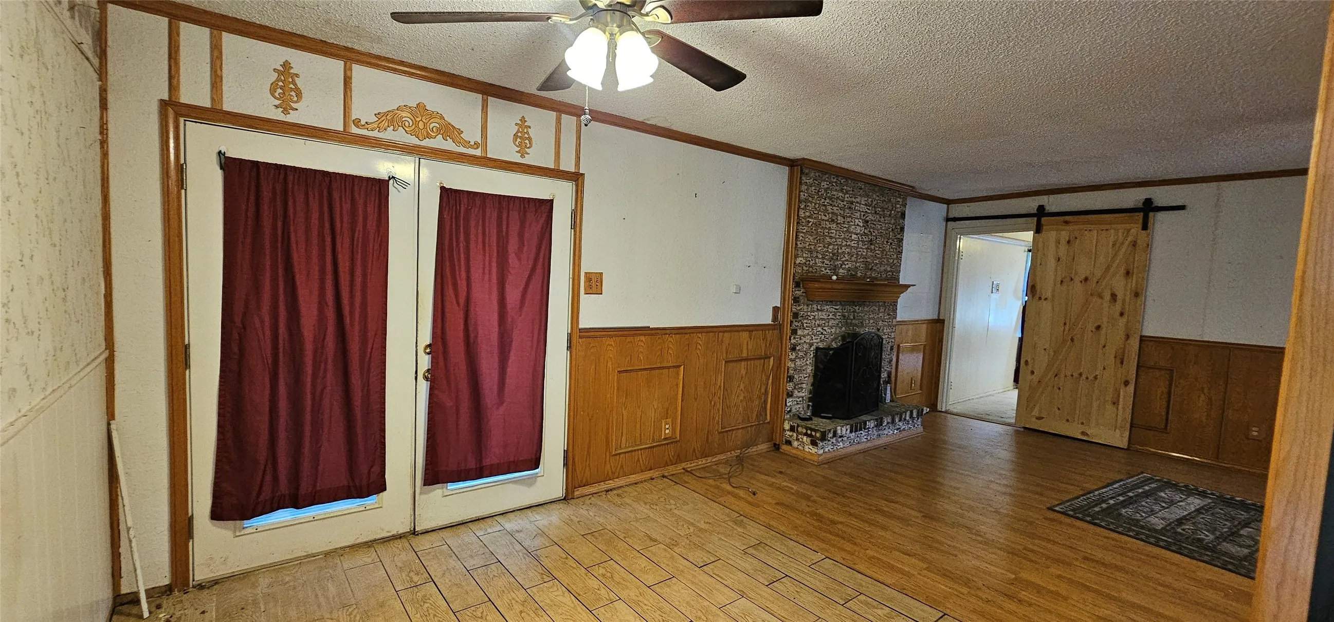 Single Family Residence For Sale in Kaufman County , 14325 Melody Lane, Forney, Texas 75126, 5 Bedrooms, 3 Bathrooms, 2 Garage spaces, 1,992 Sqft, built in 1969, Price $380,000, mls#21351583, Real Estate Agent in Forney, Homes For Sale in Kaufman county, Homes For Sale in Forney, Realtor in Forney Texas, Real Estate Brokerage Independent Realty Texas, Luminita Cordes Realtor