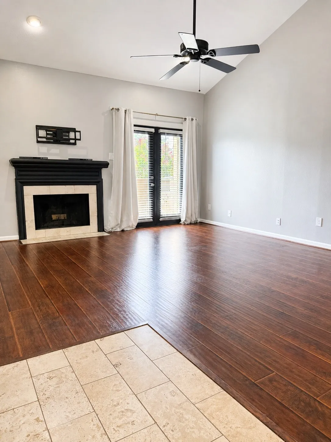 Condominium For Rent in Dallas County , 8601 Park Lane 732, Dallas, Texas 75231, 1 Bedroom, 1 Bathroom, Garage spaces, 794 Sqft, built in 1982, mls#21351598, Real Estate Agent in Dallas, Homes For Rent in Dallas county, Homes For Rent in Dallas, Realtor in Dallas Texas, Real Estate Brokerage Independent Realty Texas, Luminita Cordes Realtor