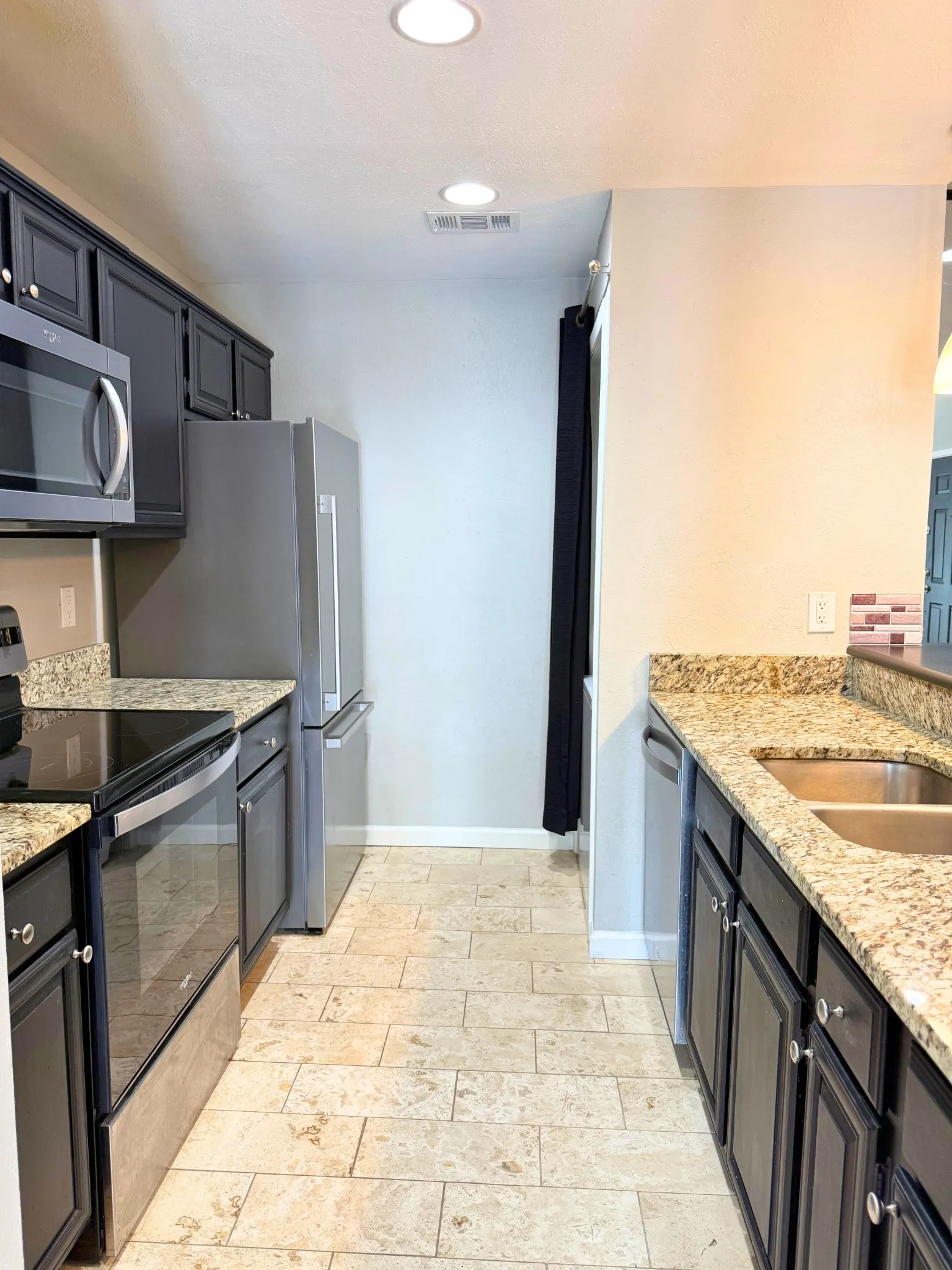 Condominium For Rent in Dallas County , 8601 Park Lane 732, Dallas, Texas 75231, 1 Bedroom, 1 Bathroom, Garage spaces, 794 Sqft, built in 1982, mls#21351598, Real Estate Agent in Dallas, Homes For Rent in Dallas county, Homes For Rent in Dallas, Realtor in Dallas Texas, Real Estate Brokerage Independent Realty Texas, Luminita Cordes Realtor