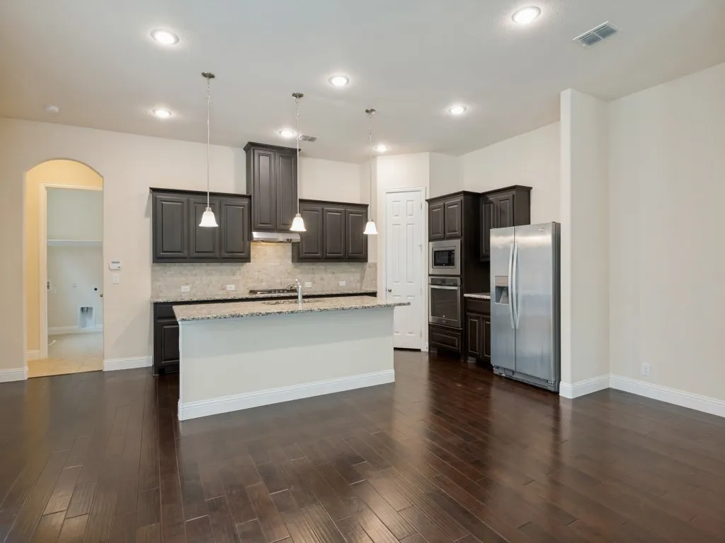 Single Family Residence For Rent in Collin County , 3724 Cobblecreek Drive, Mc Kinney, Texas 75070, 3 Bedroom, 3 Bathroom, 2 Garage spaces, 2,039 Sqft, built in 2016, mls#21344961, Real Estate Agent in Mc Kinney, Homes For Rent in Collin county, Homes For Rent in Mc Kinney, Realtor in Mc Kinney Texas, Real Estate Brokerage Independent Realty Texas, Luminita Cordes Realtor
