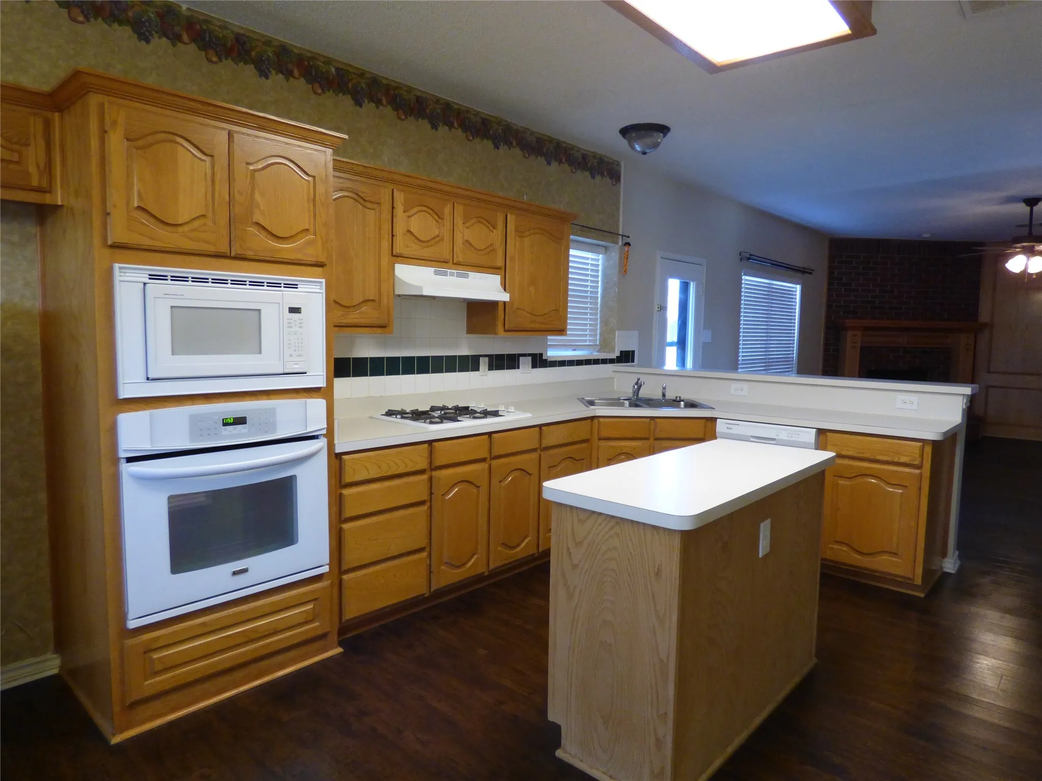 Single Family Residence For Rent in Collin County , 1509 Appalachian Drive, Allen, Texas 75002, 4 Bedroom, 3 Bathroom, 2 Garage spaces, 2,775 Sqft, built in 2000, mls#21349515, Real Estate Agent in Allen, Homes For Rent in Collin county, Homes For Rent in Allen, Realtor in Allen Texas, Real Estate Brokerage Independent Realty Texas, Luminita Cordes Realtor