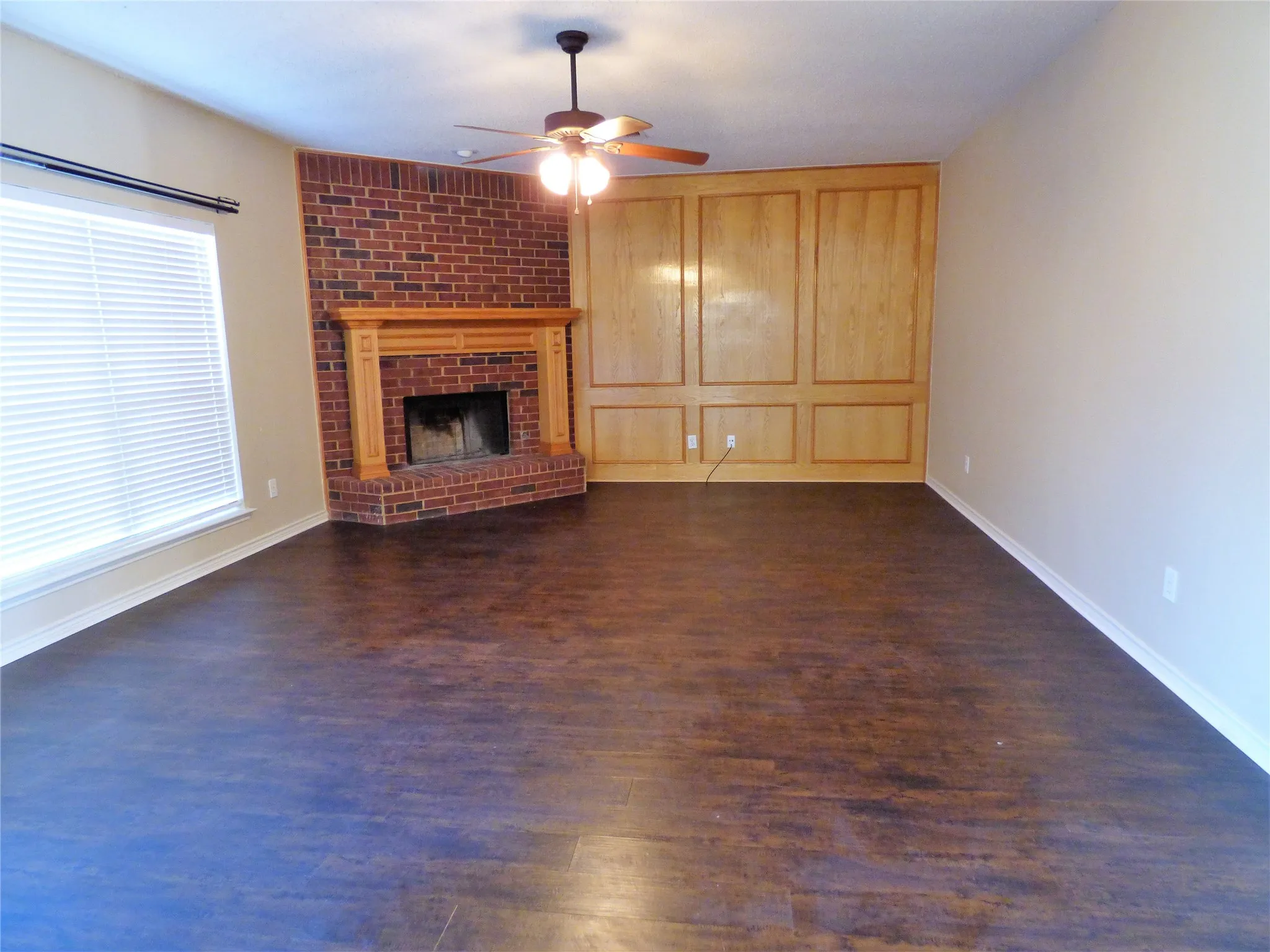 Single Family Residence For Rent in Collin County , 1509 Appalachian Drive, Allen, Texas 75002, 4 Bedroom, 3 Bathroom, 2 Garage spaces, 2,775 Sqft, built in 2000, mls#21349515, Real Estate Agent in Allen, Homes For Rent in Collin county, Homes For Rent in Allen, Realtor in Allen Texas, Real Estate Brokerage Independent Realty Texas, Luminita Cordes Realtor