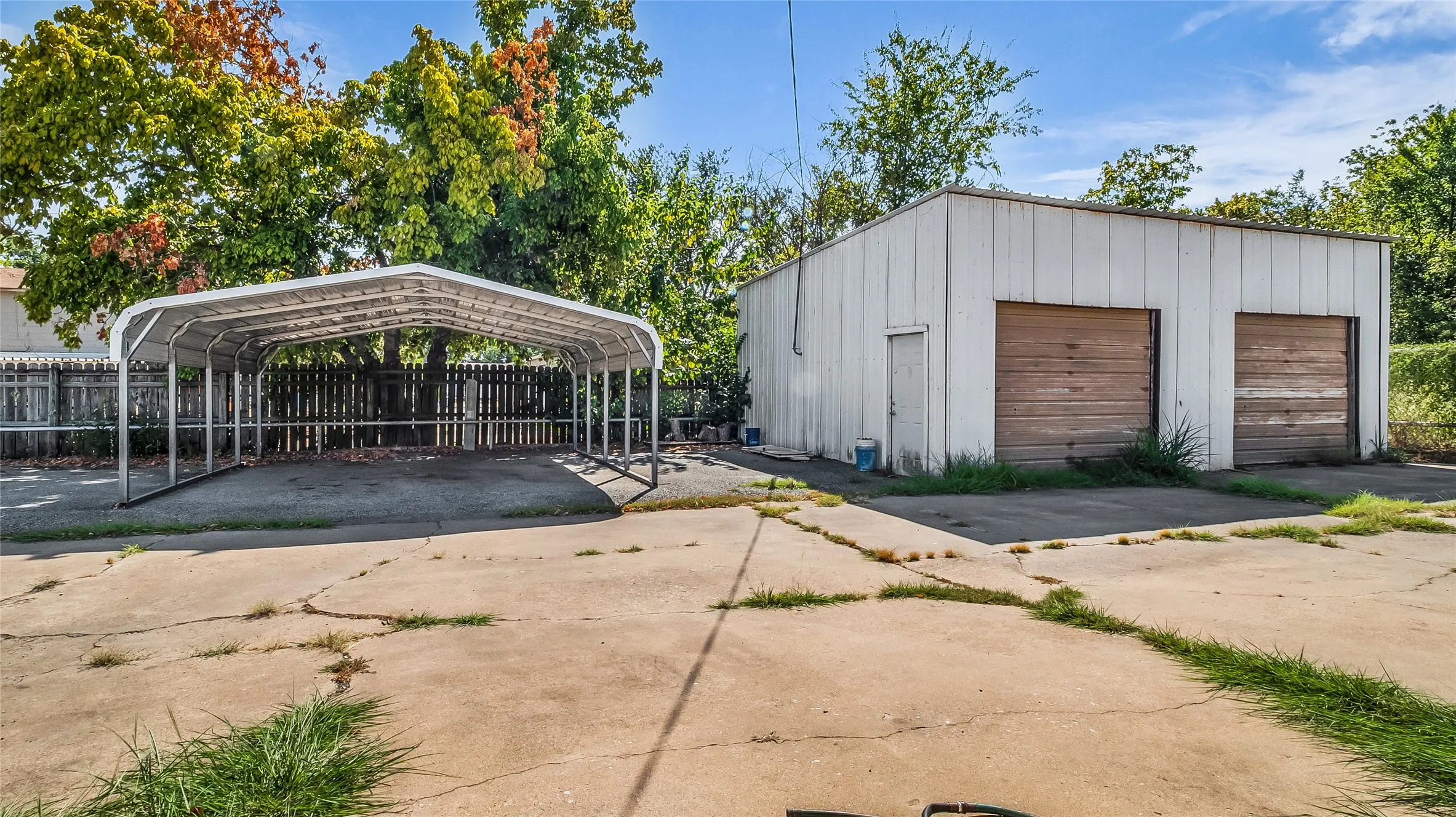 Business For Rent in Grayson County , 514-520 S Armstrong Avenue, Denison, Texas 75020, 0, 0, Garage spaces, 0 Sqft, built in 1975, mls#21351460, Real Estate Agent in Denison, Homes For Rent in Grayson county, Homes For Rent in Denison, Realtor in Denison Texas, Real Estate Brokerage Independent Realty Texas, Luminita Cordes Realtor