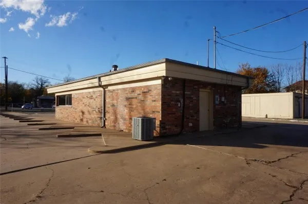 Business For Rent in Grayson County , 514-520 S Armstrong Avenue, Denison, Texas 75020, 0, 0, Garage spaces, 0 Sqft, built in 1975, mls#21351460, Real Estate Agent in Denison, Homes For Rent in Grayson county, Homes For Rent in Denison, Realtor in Denison Texas, Real Estate Brokerage Independent Realty Texas, Luminita Cordes Realtor