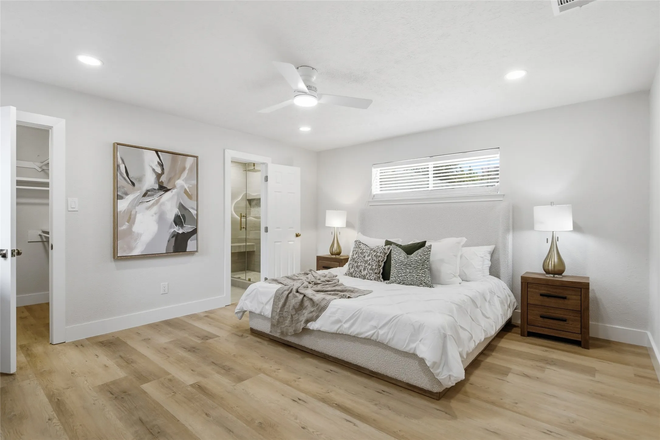 Single Family Residence For Sale in Collin County , 2017 Westridge Drive, Plano, Texas 75075, 4 Bedroom, 3 Bathroom, 2 Garage spaces, 2,289 Sqft, built in 1968, mls#21349553, Real Estate Agent in Plano, Homes For Sale in Collin county, Homes For Sale in Plano, Realtor in Plano Texas, Real Estate Brokerage Independent Realty Texas, Luminita Cordes Realtor